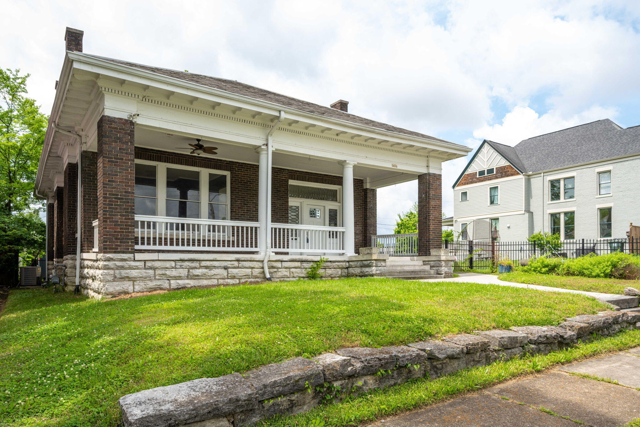 1406 Chamberlain Avenue