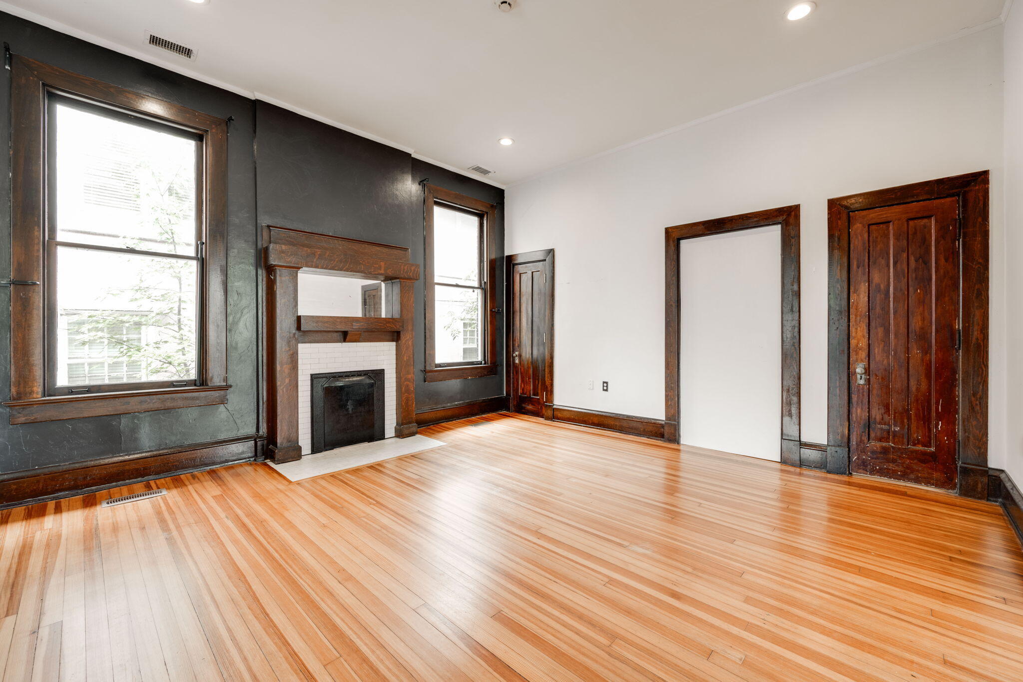 1406 Chamberlain Avenue