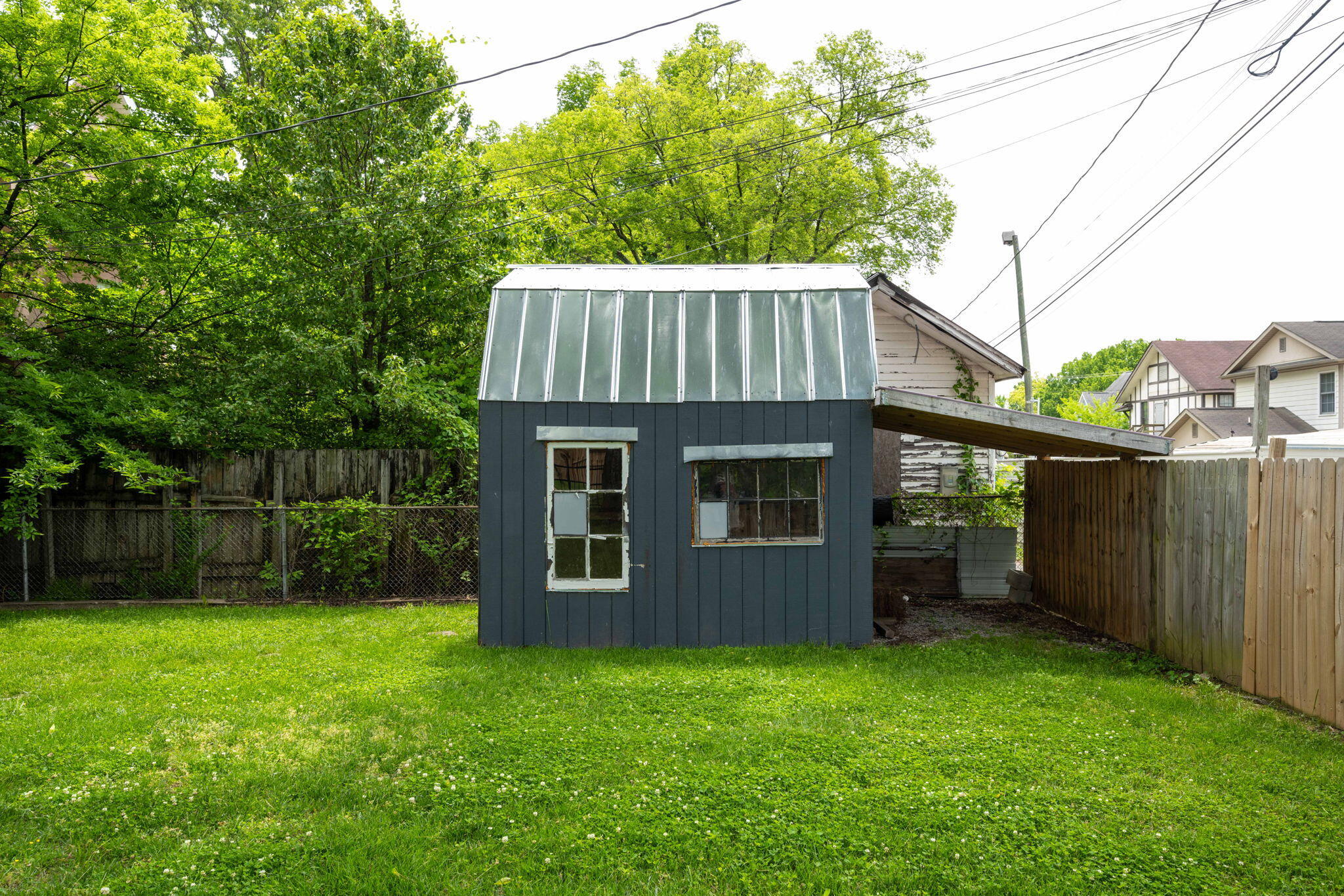 1406 Chamberlain Avenue