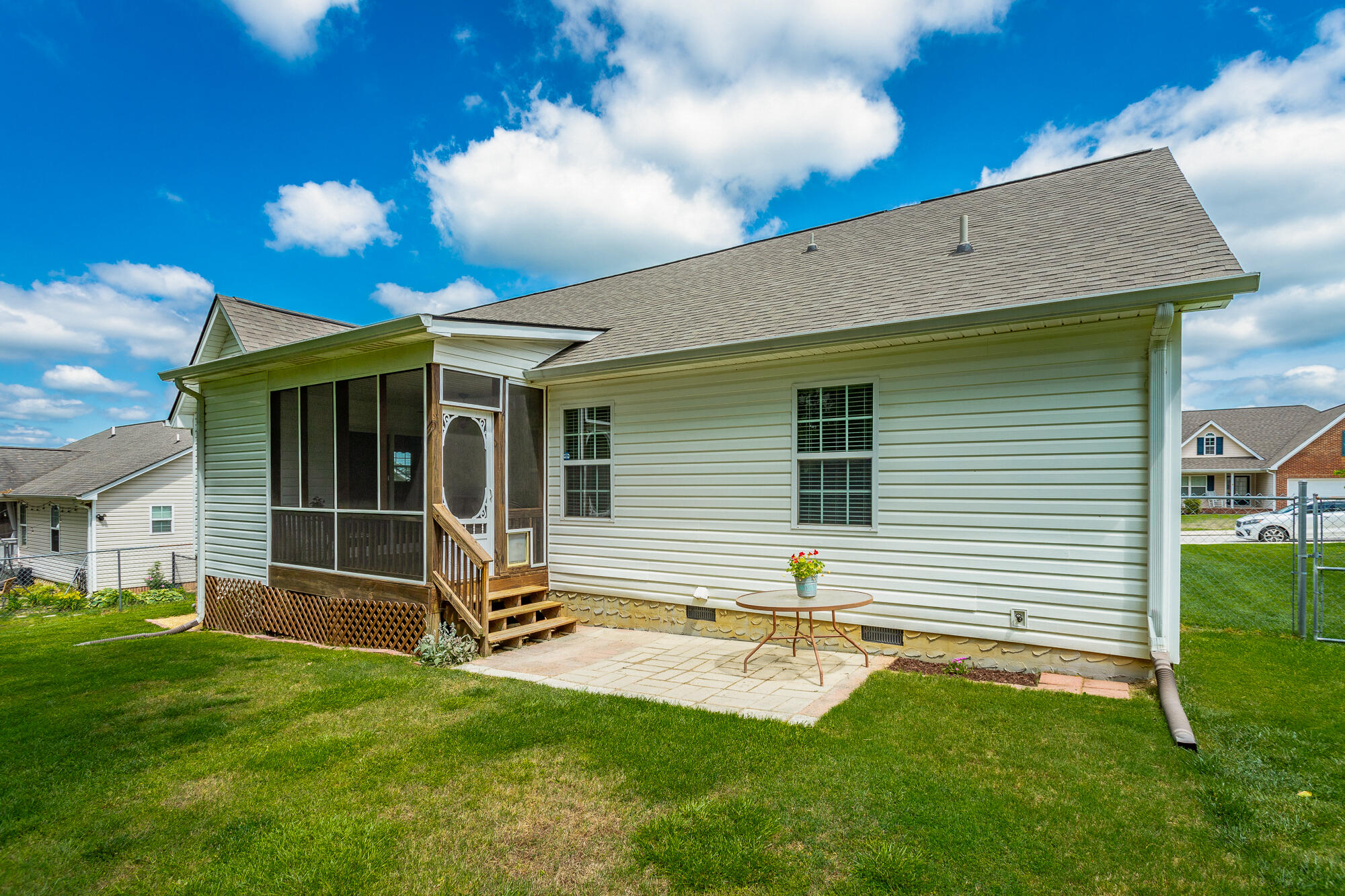389 Fieldstone Drive