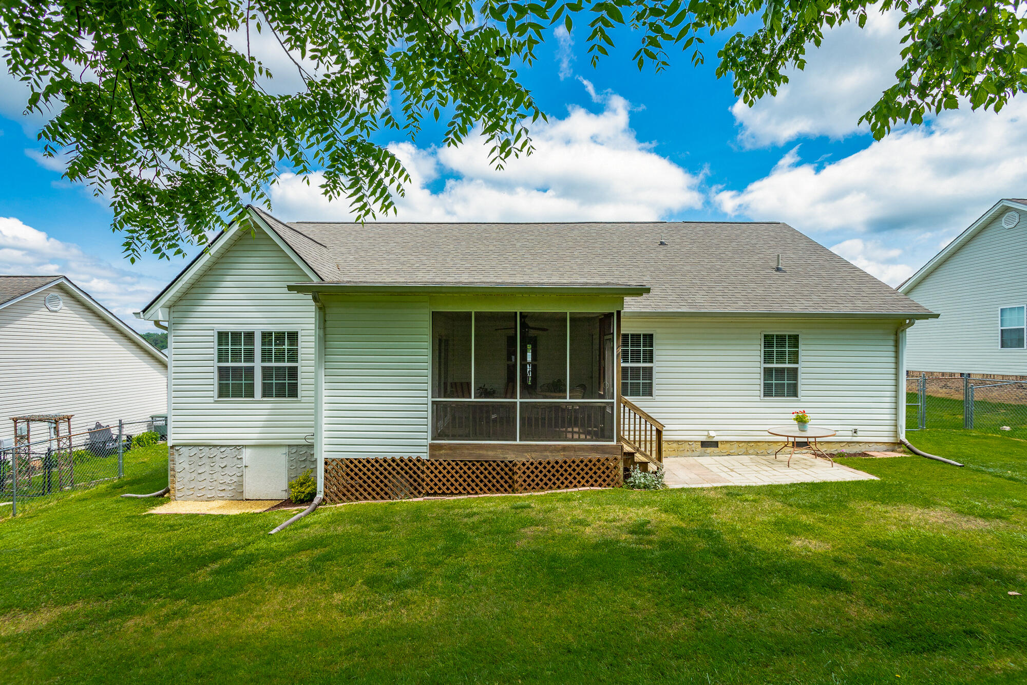 389 Fieldstone Drive