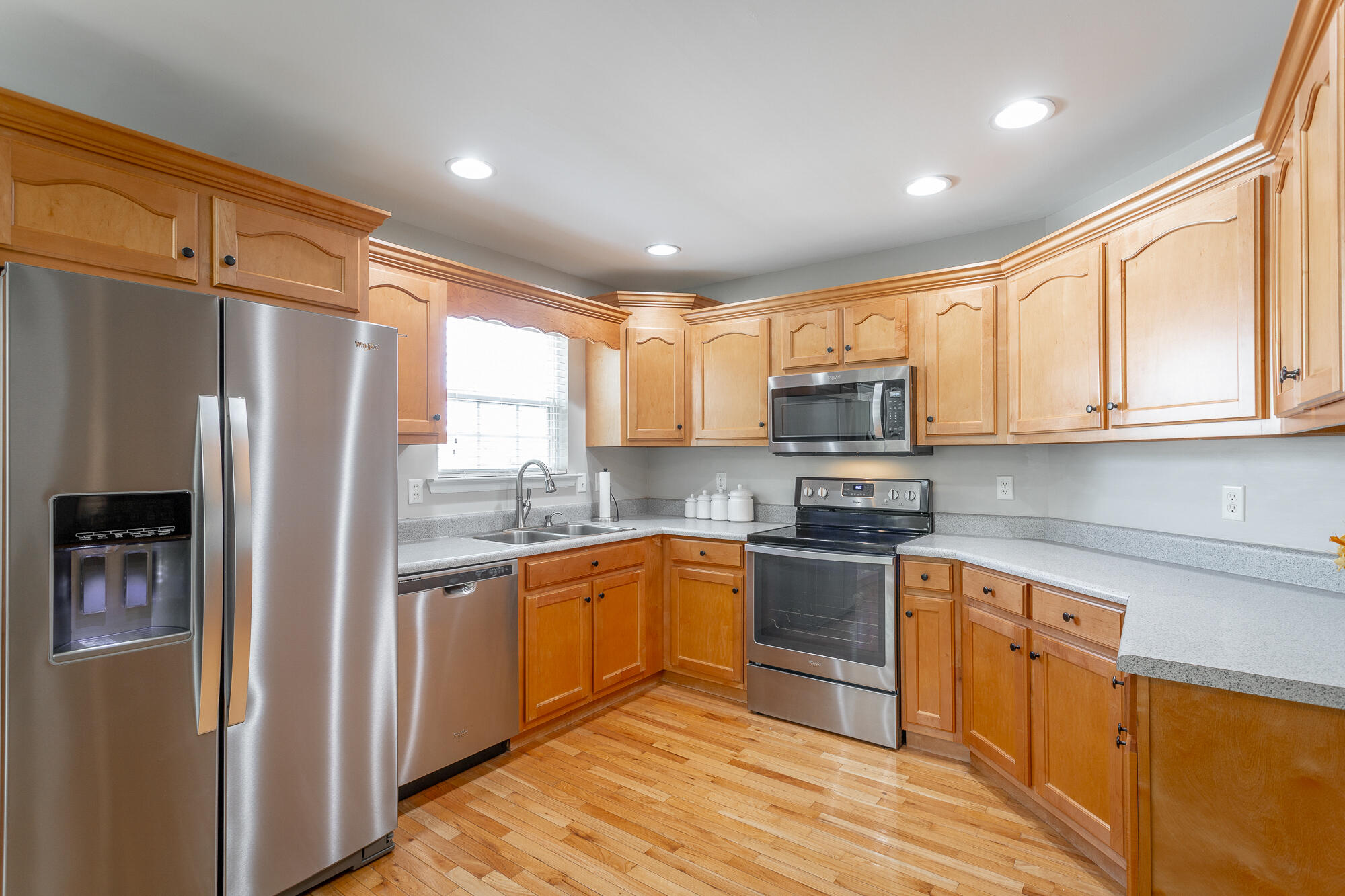 389 Fieldstone Drive