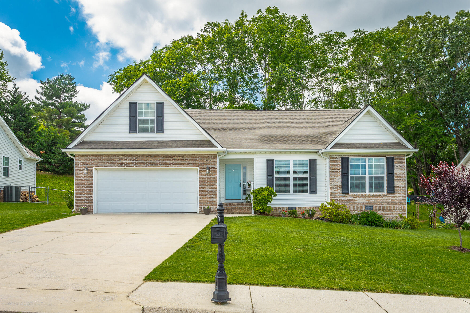 389 Fieldstone Drive