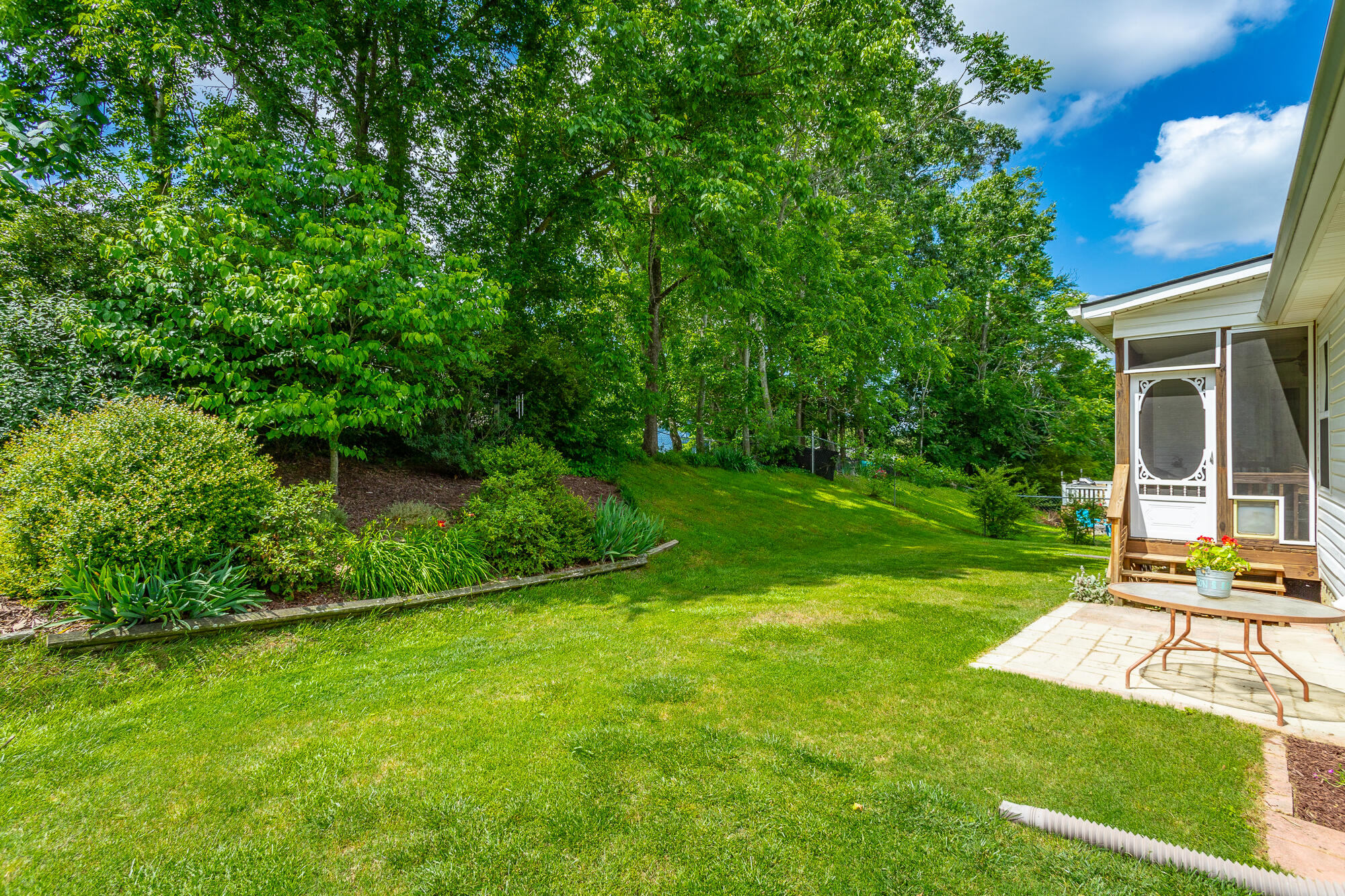389 Fieldstone Drive