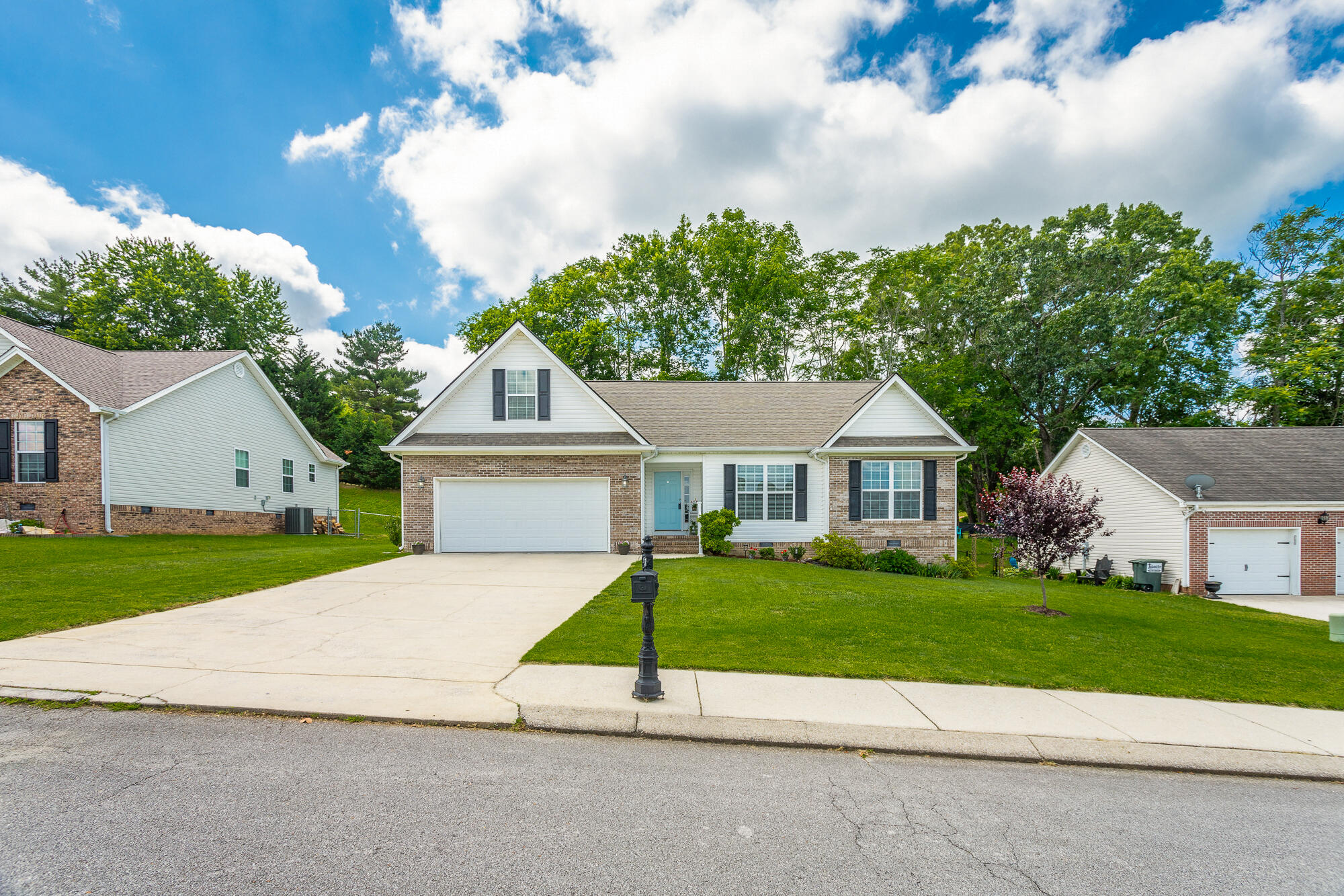389 Fieldstone Drive