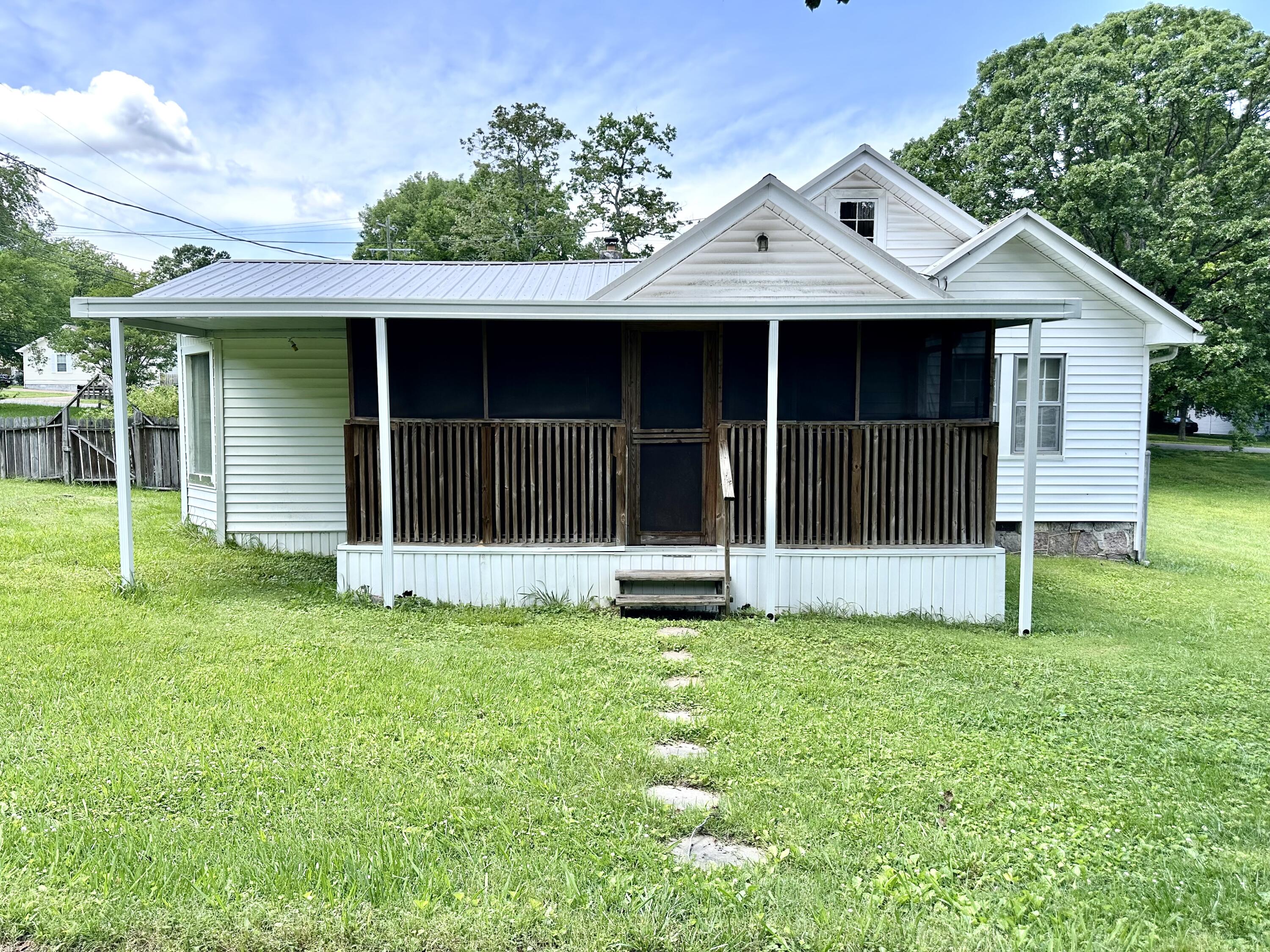 1328 Greenslake Road