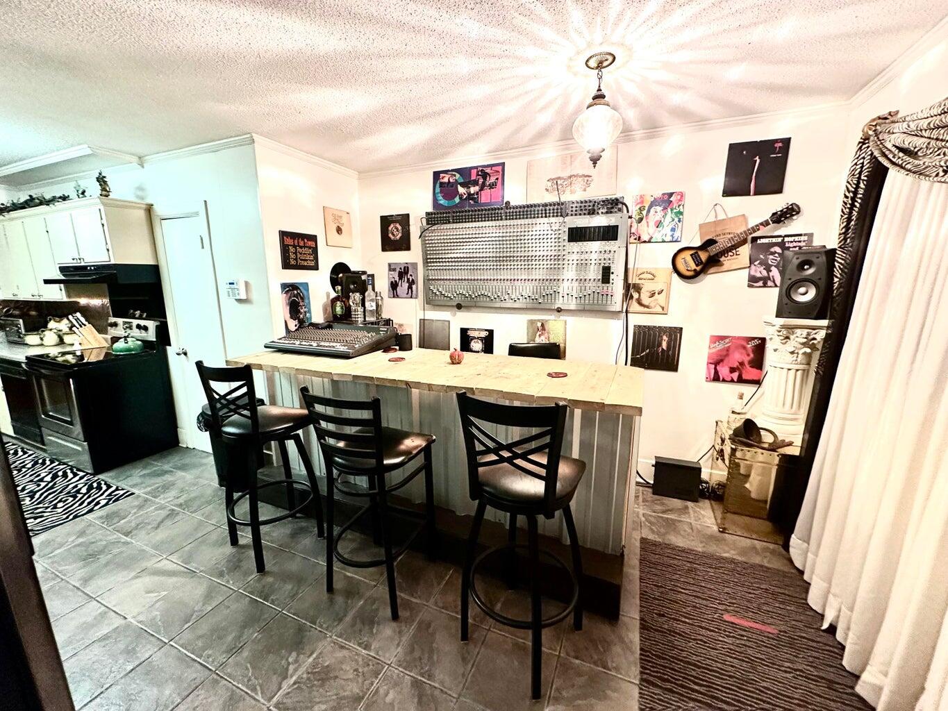 1328 Greenslake Road