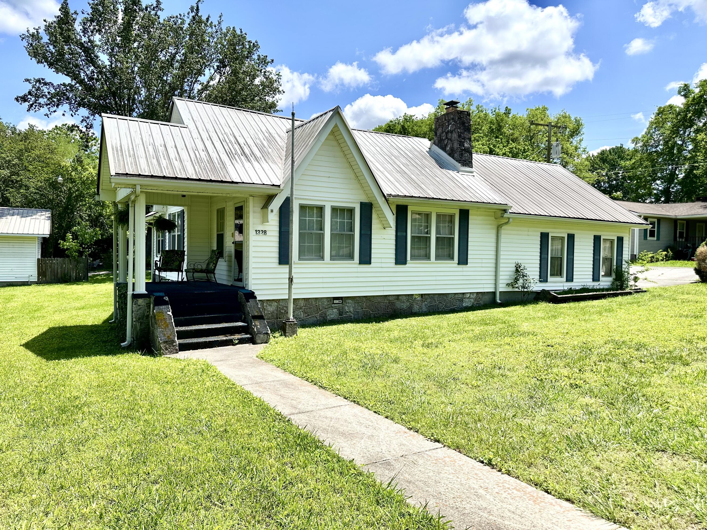 1328 Greenslake Road