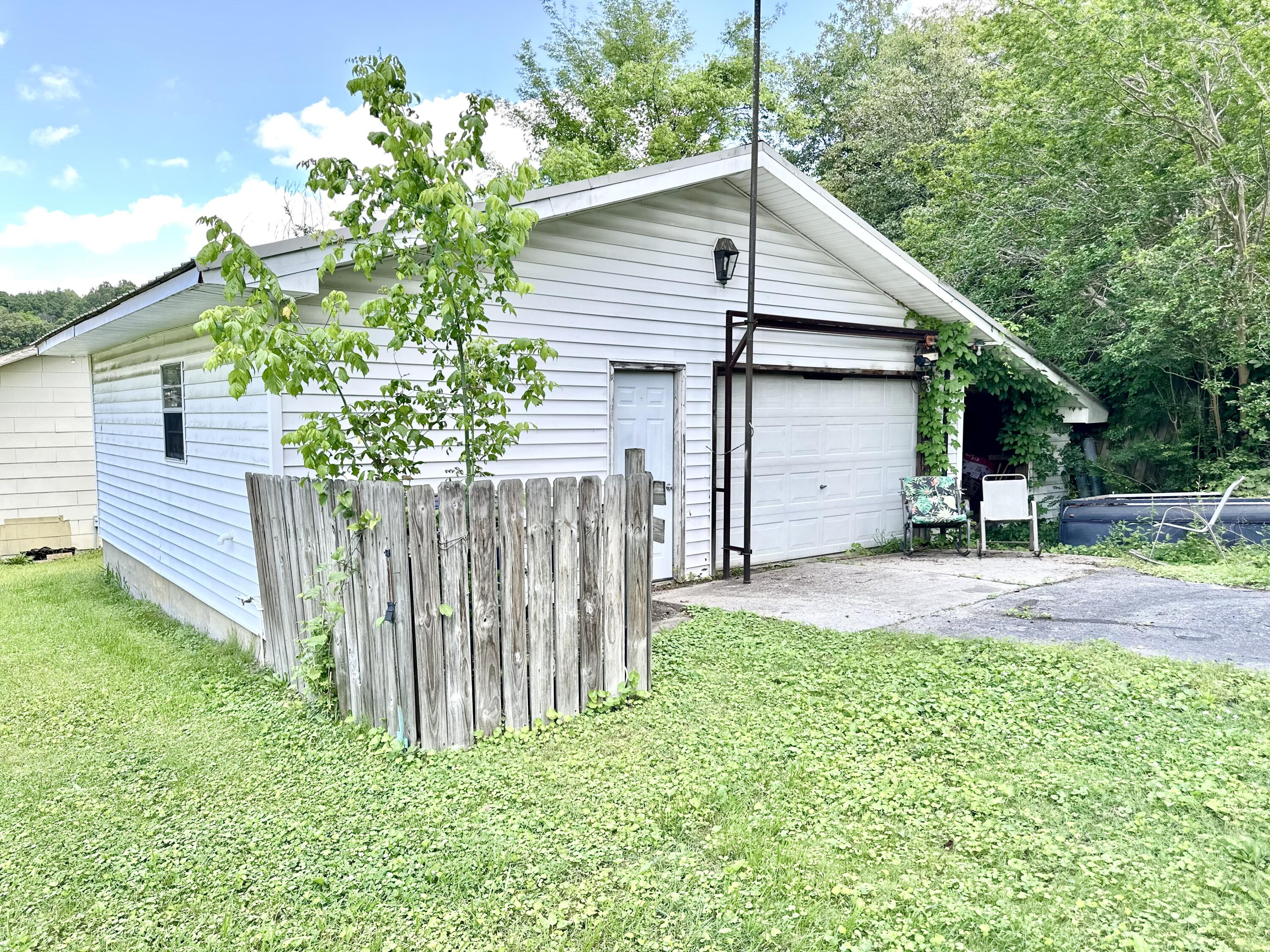 1328 Greenslake Road