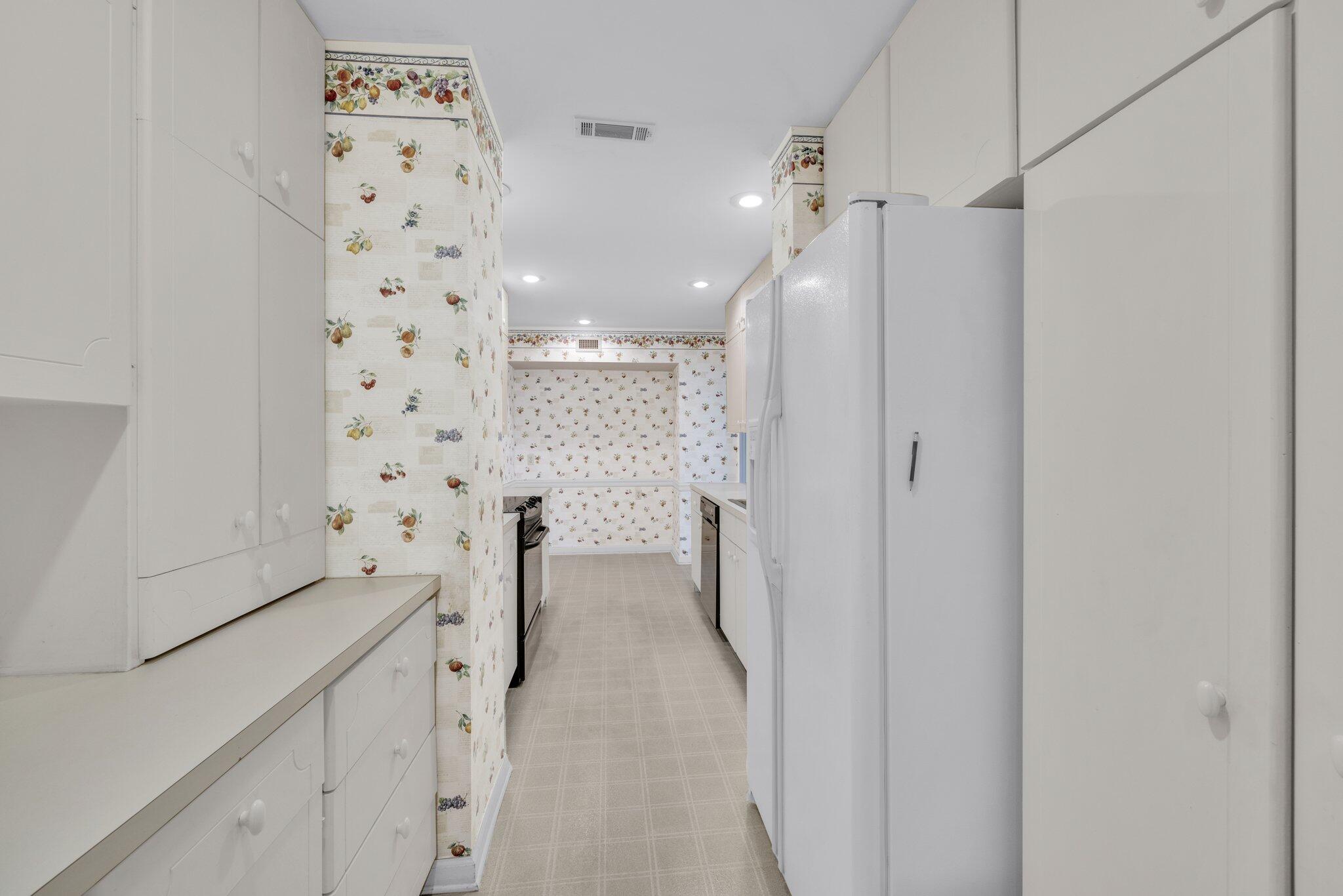 1414 Continental Drive, 504