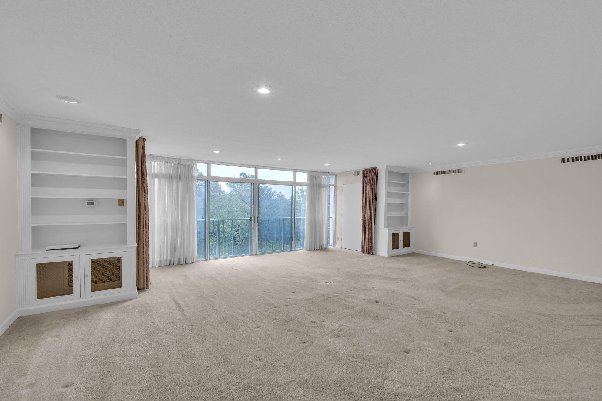 1414 Continental Drive, 504