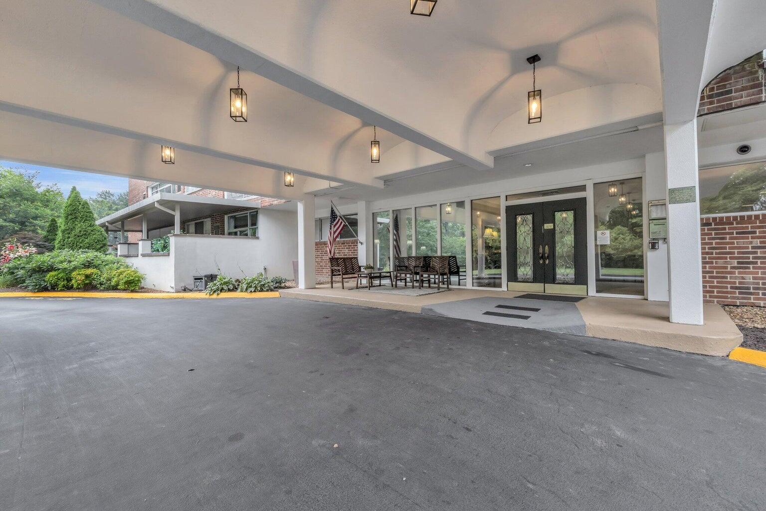 1414 Continental Drive, 504