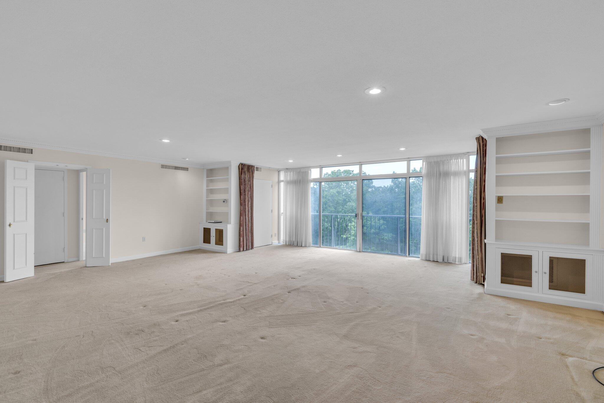1414 Continental Drive, 504