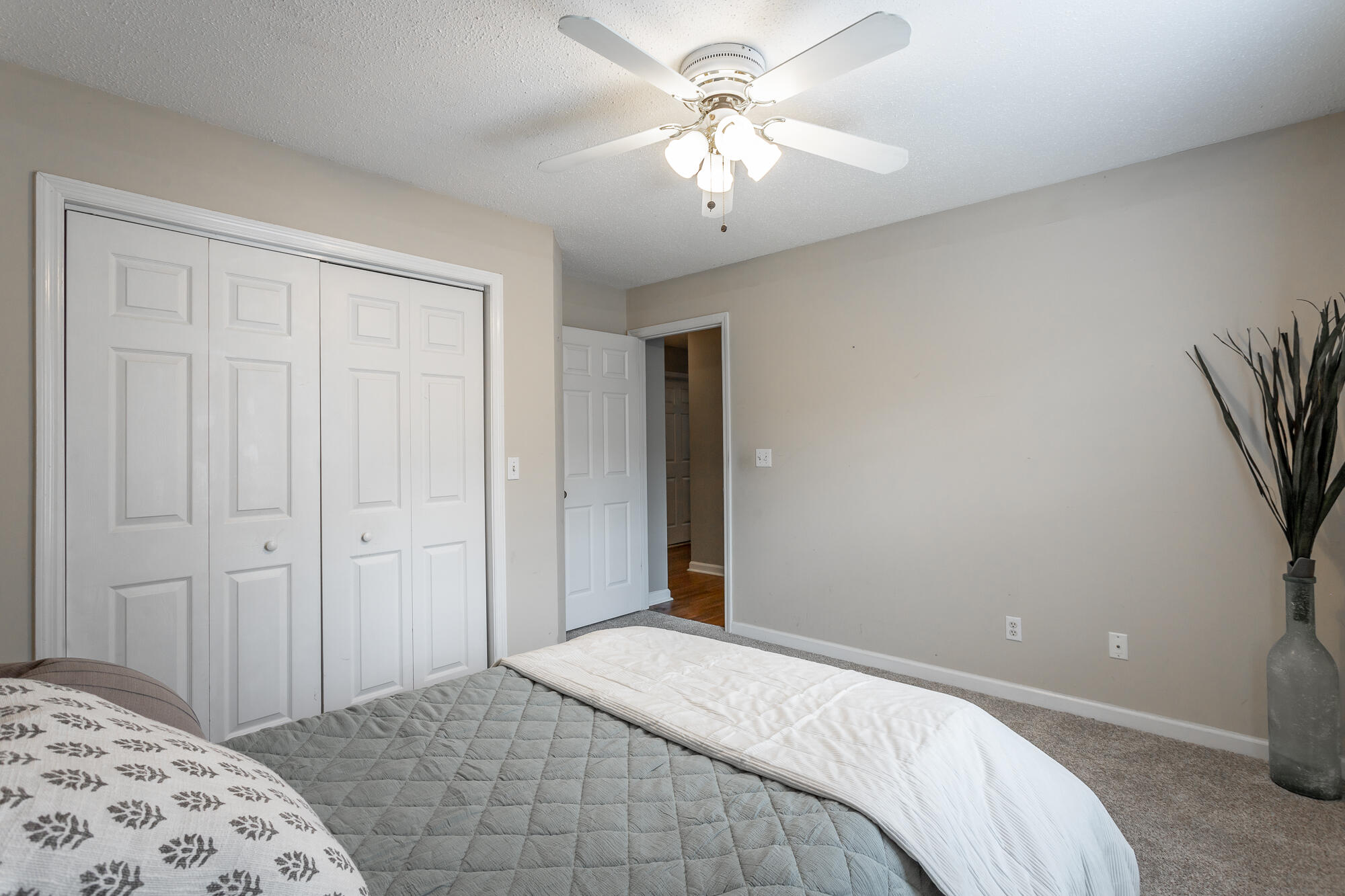 579 Middle View Drive