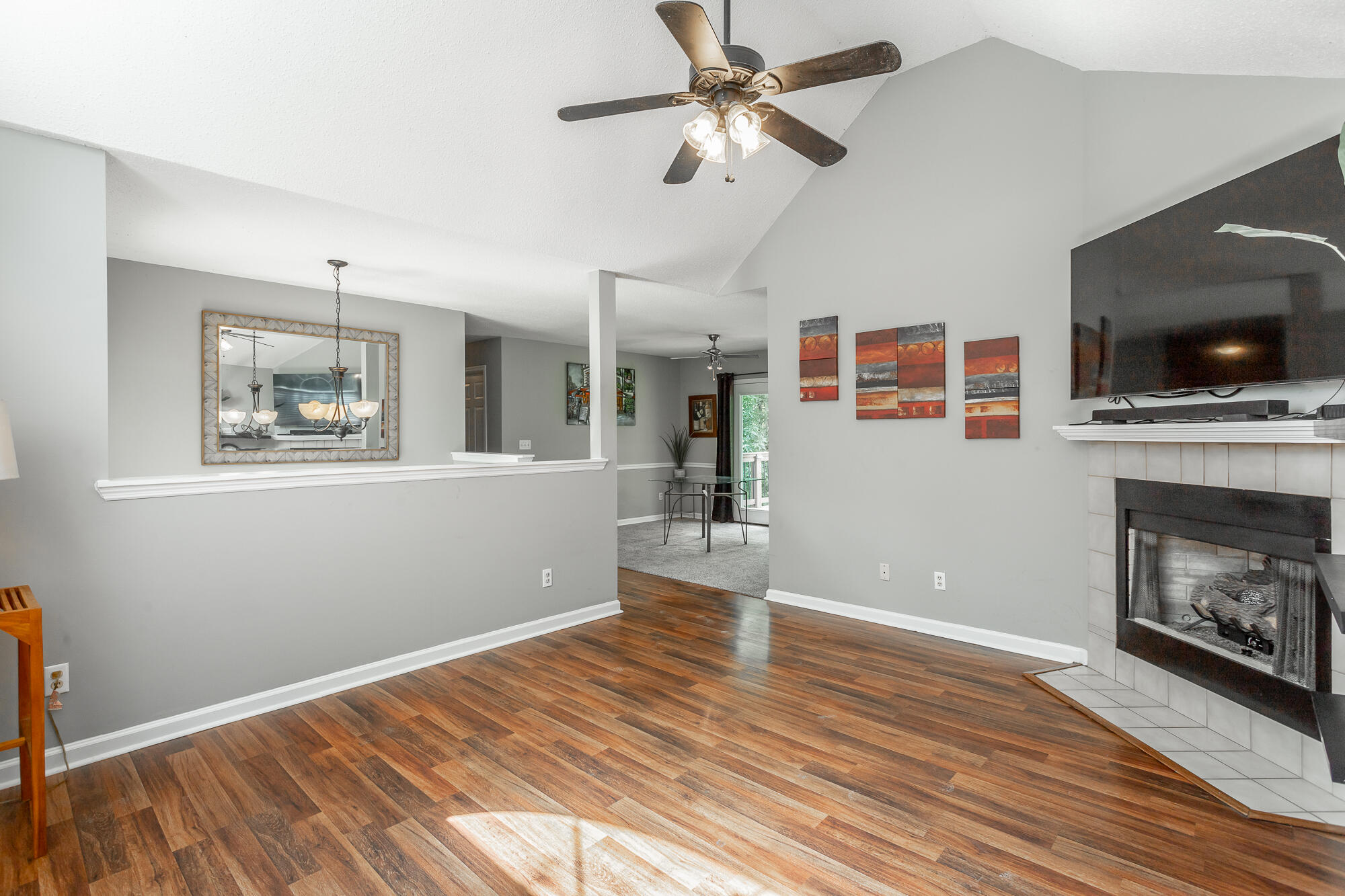 579 Middle View Drive