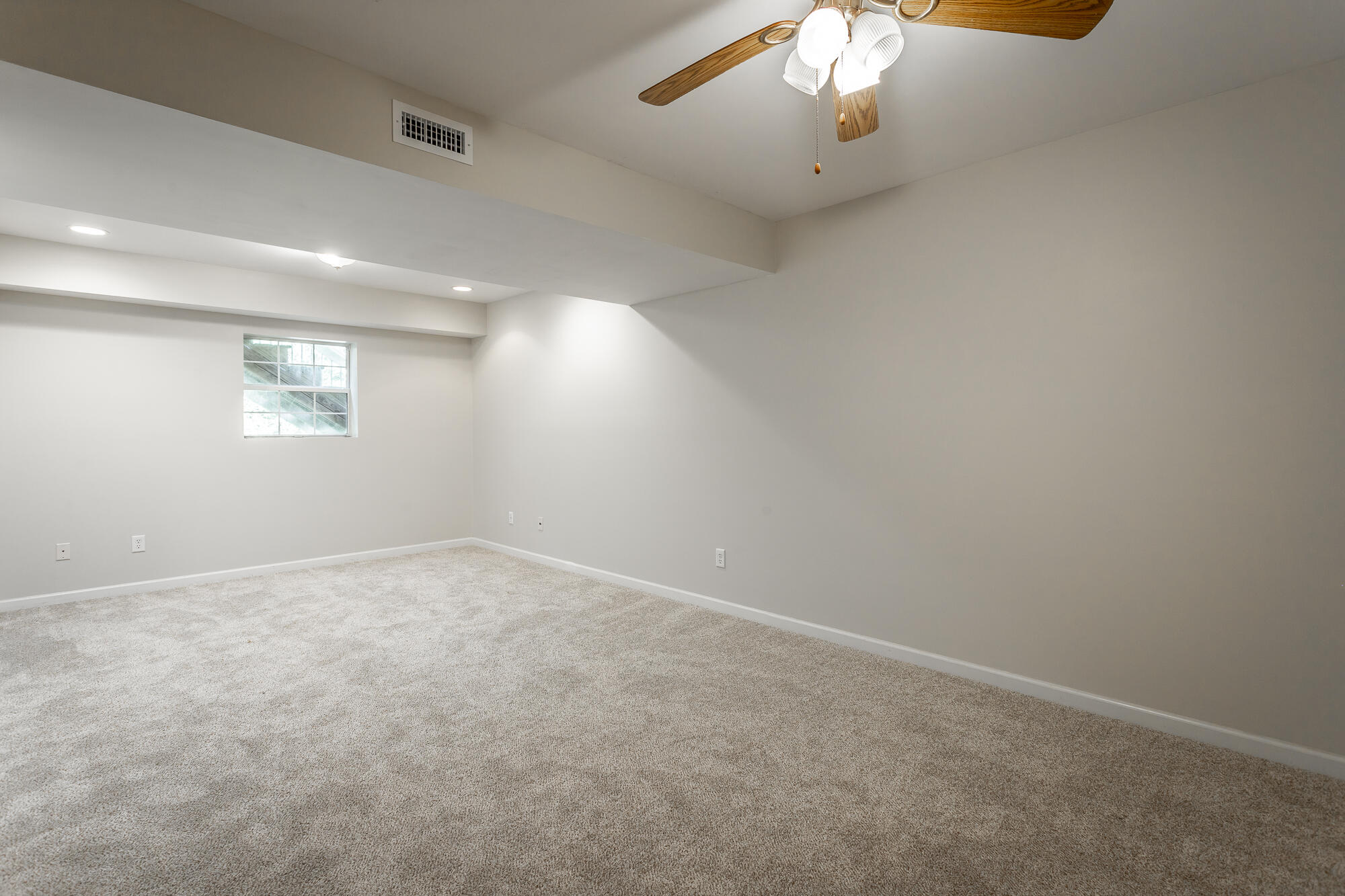 579 Middle View Drive