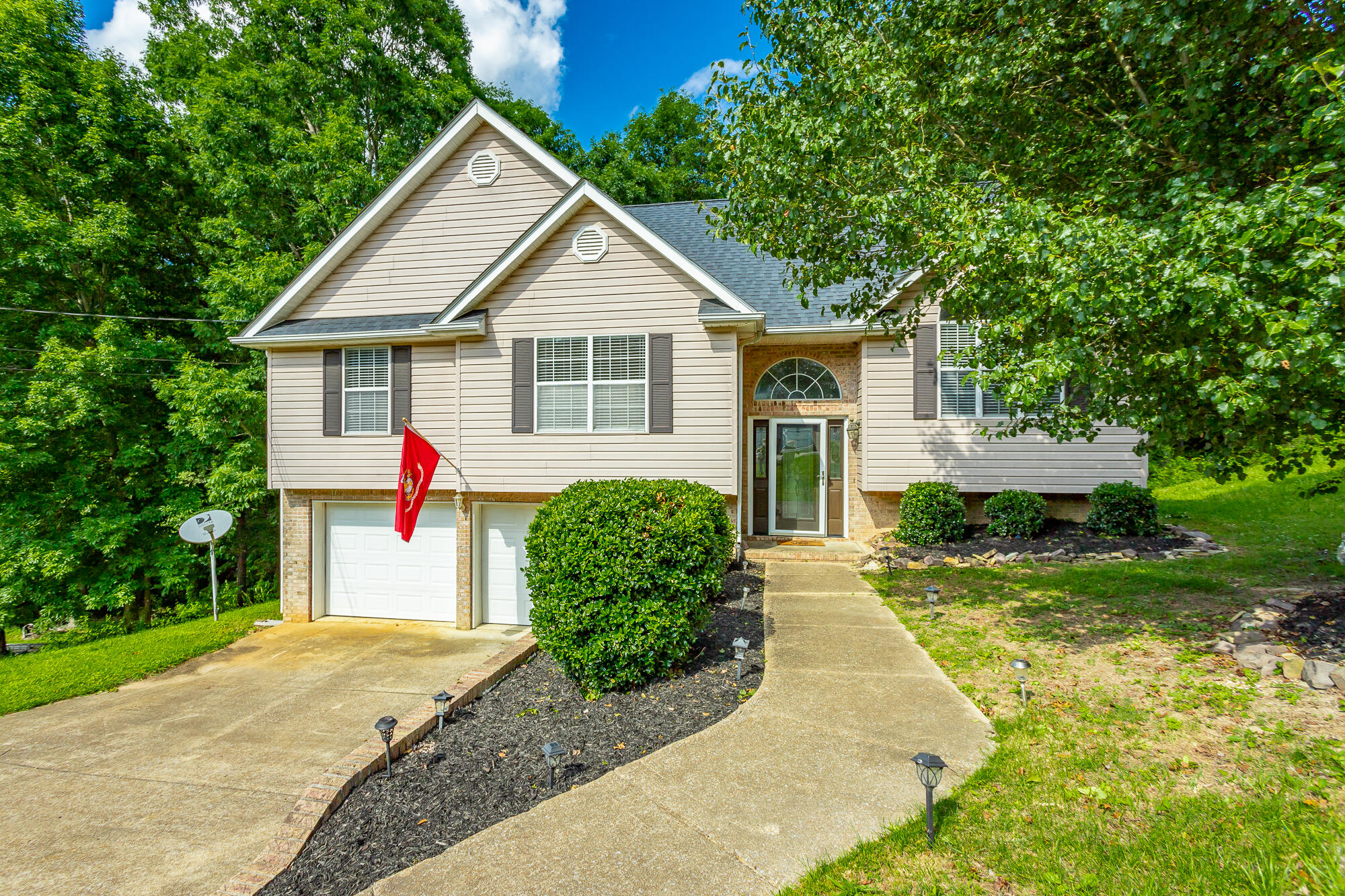 579 Middle View Drive