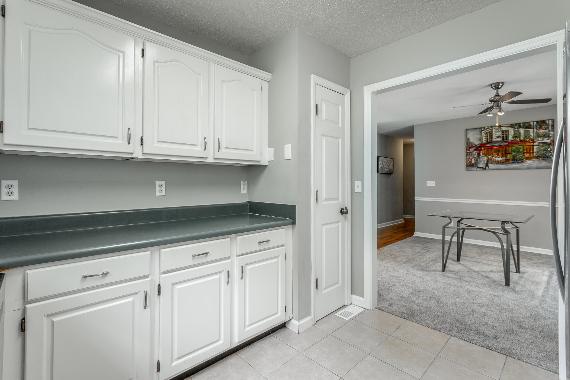 579 Middle View Drive