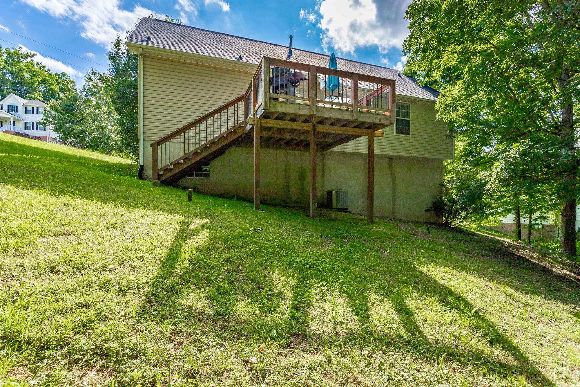 579 Middle View Drive