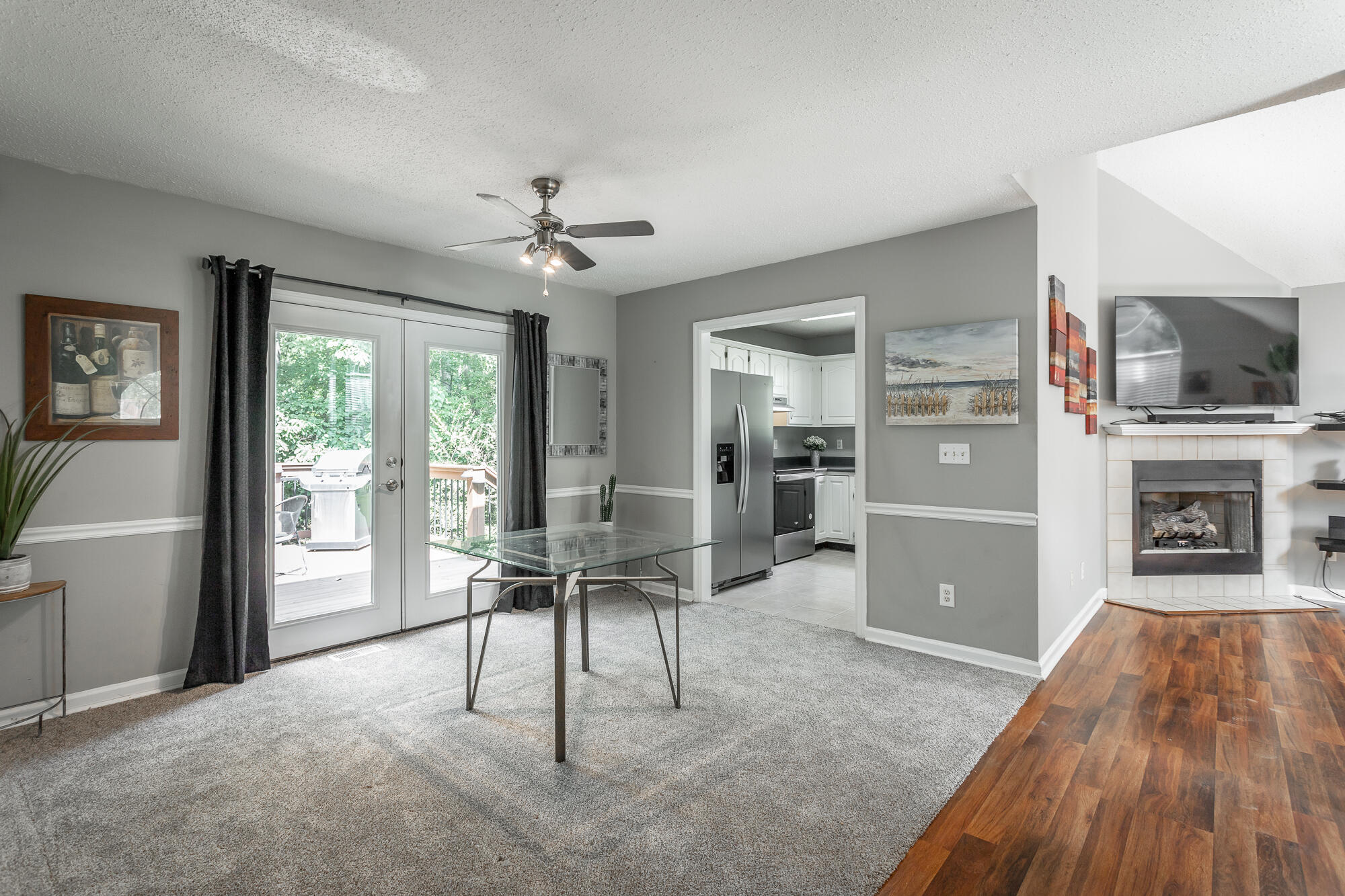579 Middle View Drive