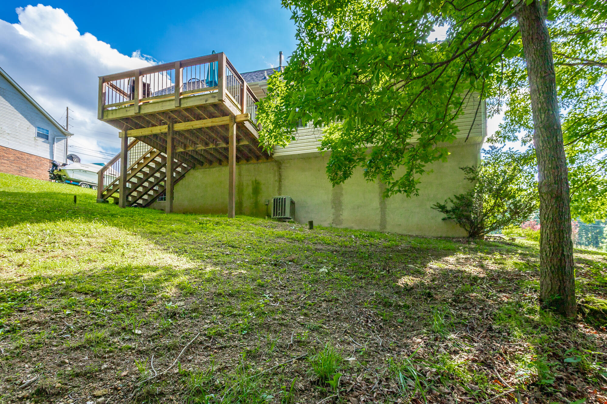 579 Middle View Drive