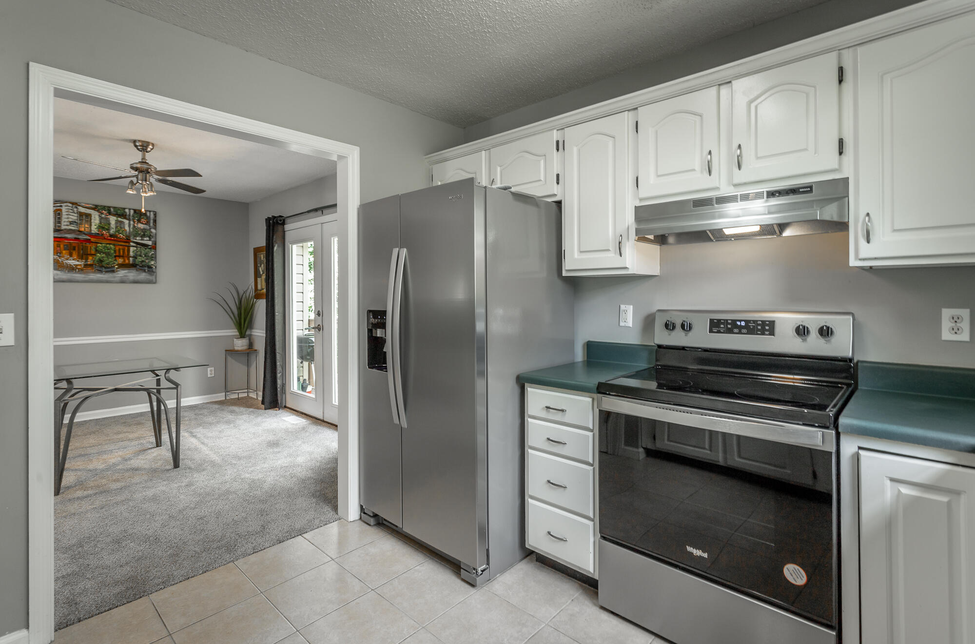 579 Middle View Drive