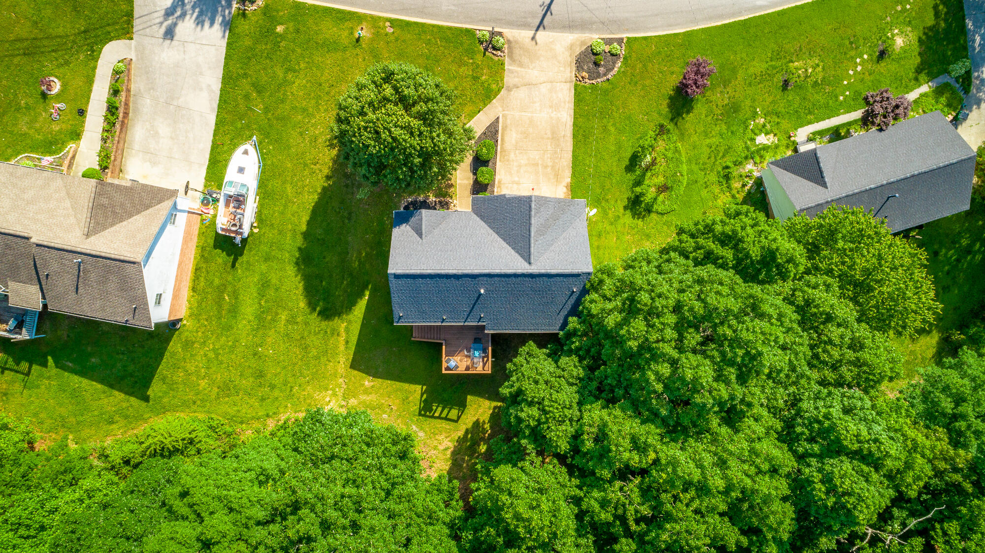 579 Middle View Drive
