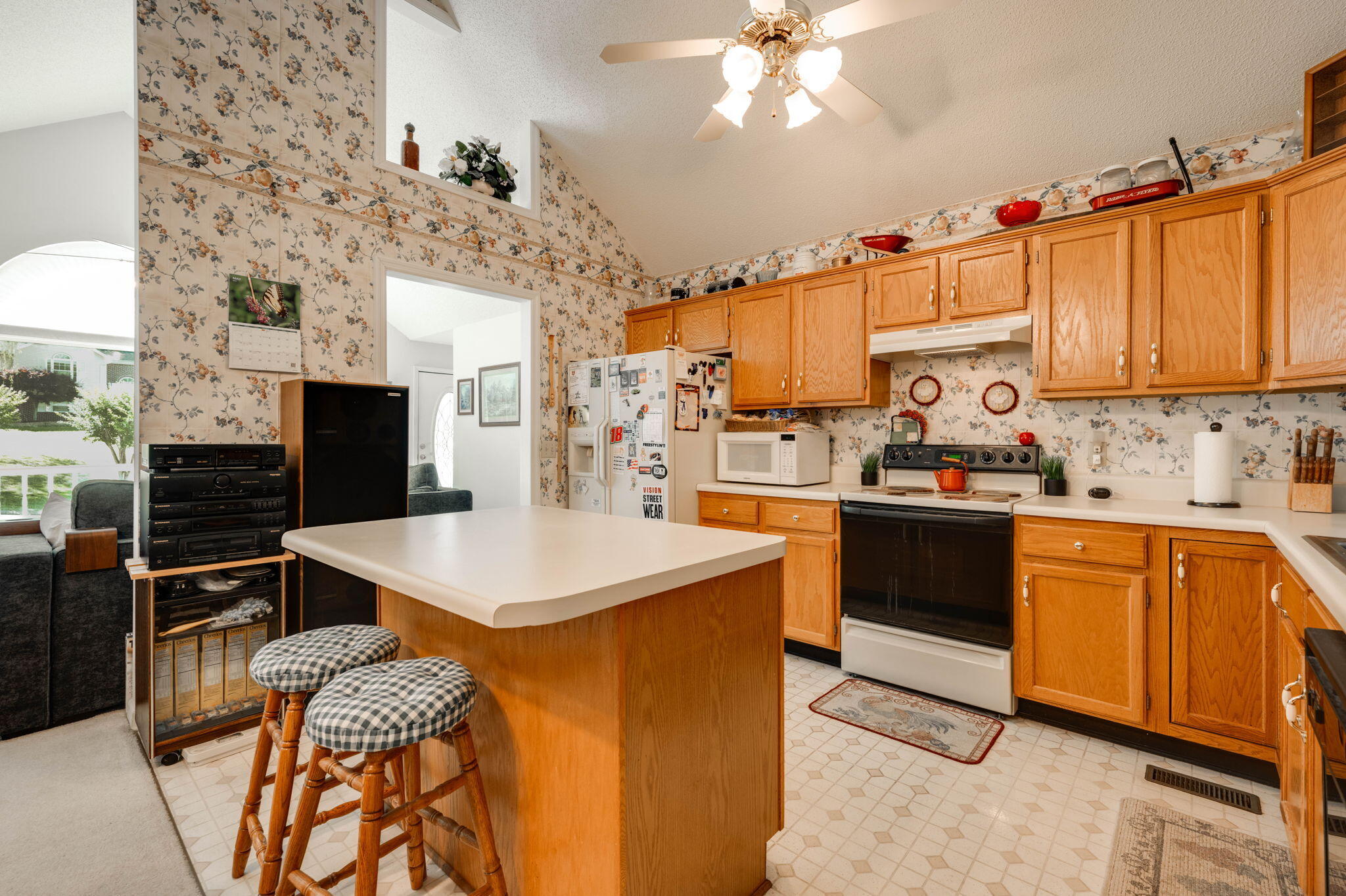 8315 Troubadour Way