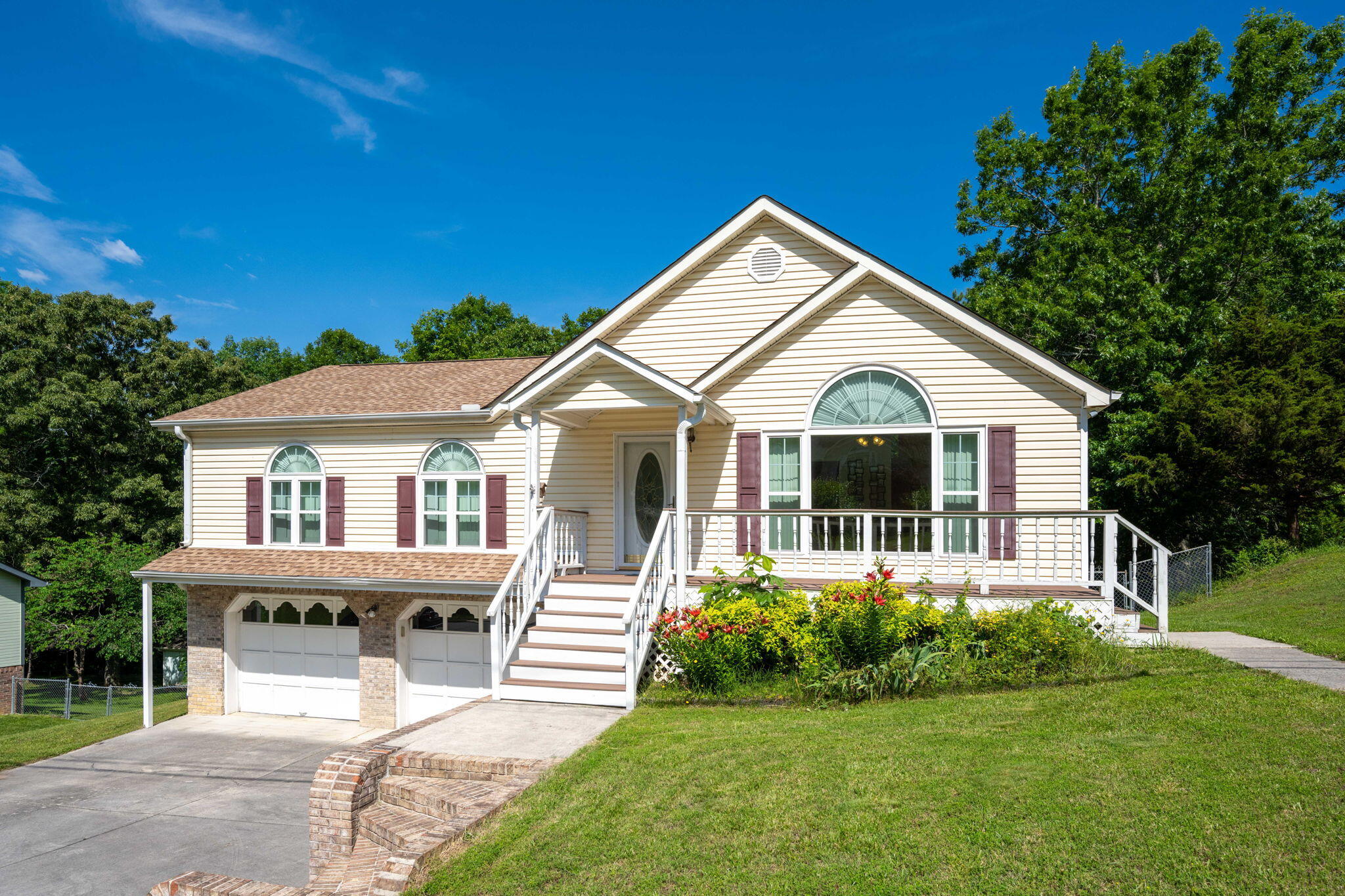 8315 Troubadour Way