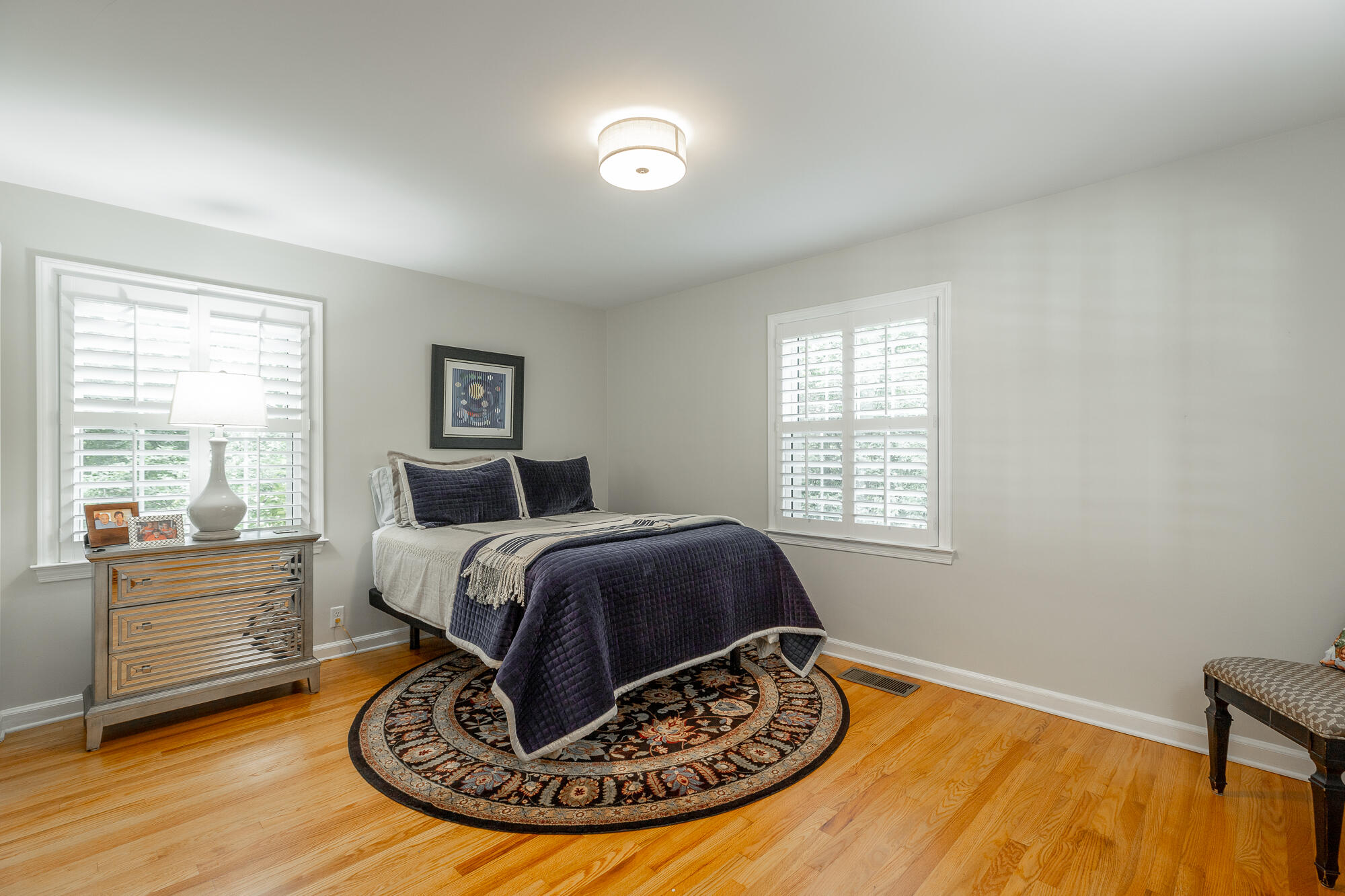 943 Ravine Road