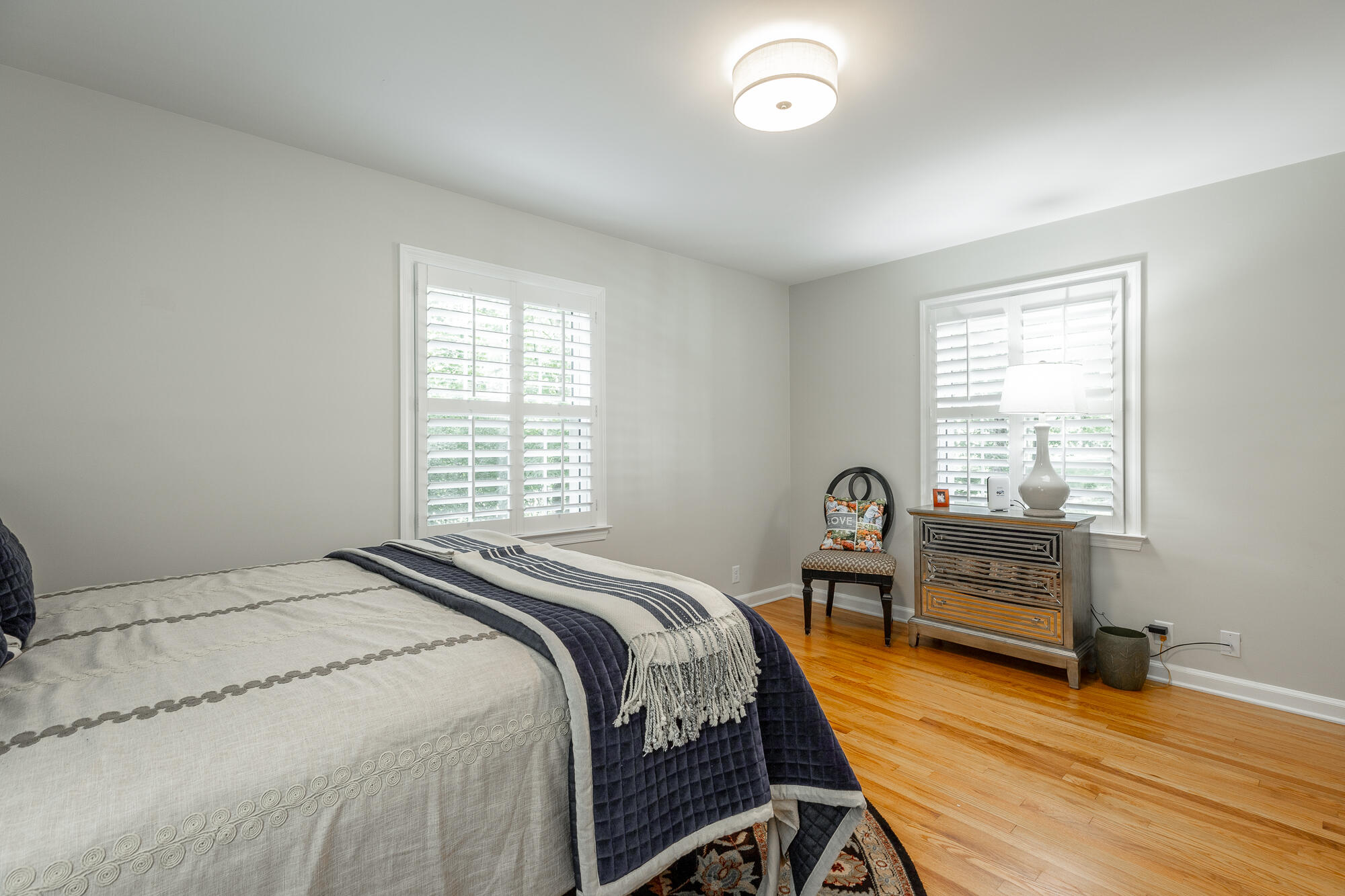 943 Ravine Road