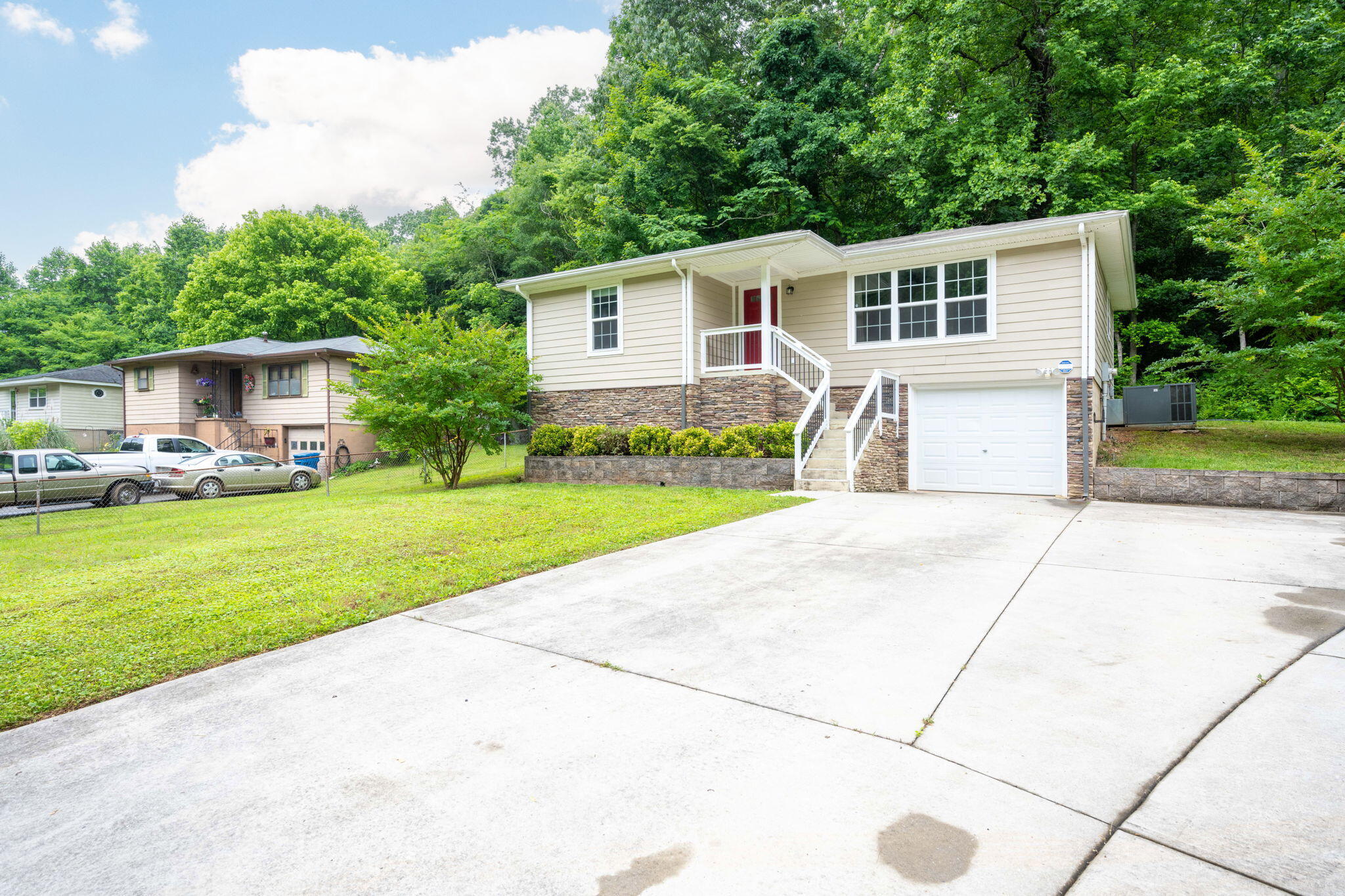 515 Lullwater Road