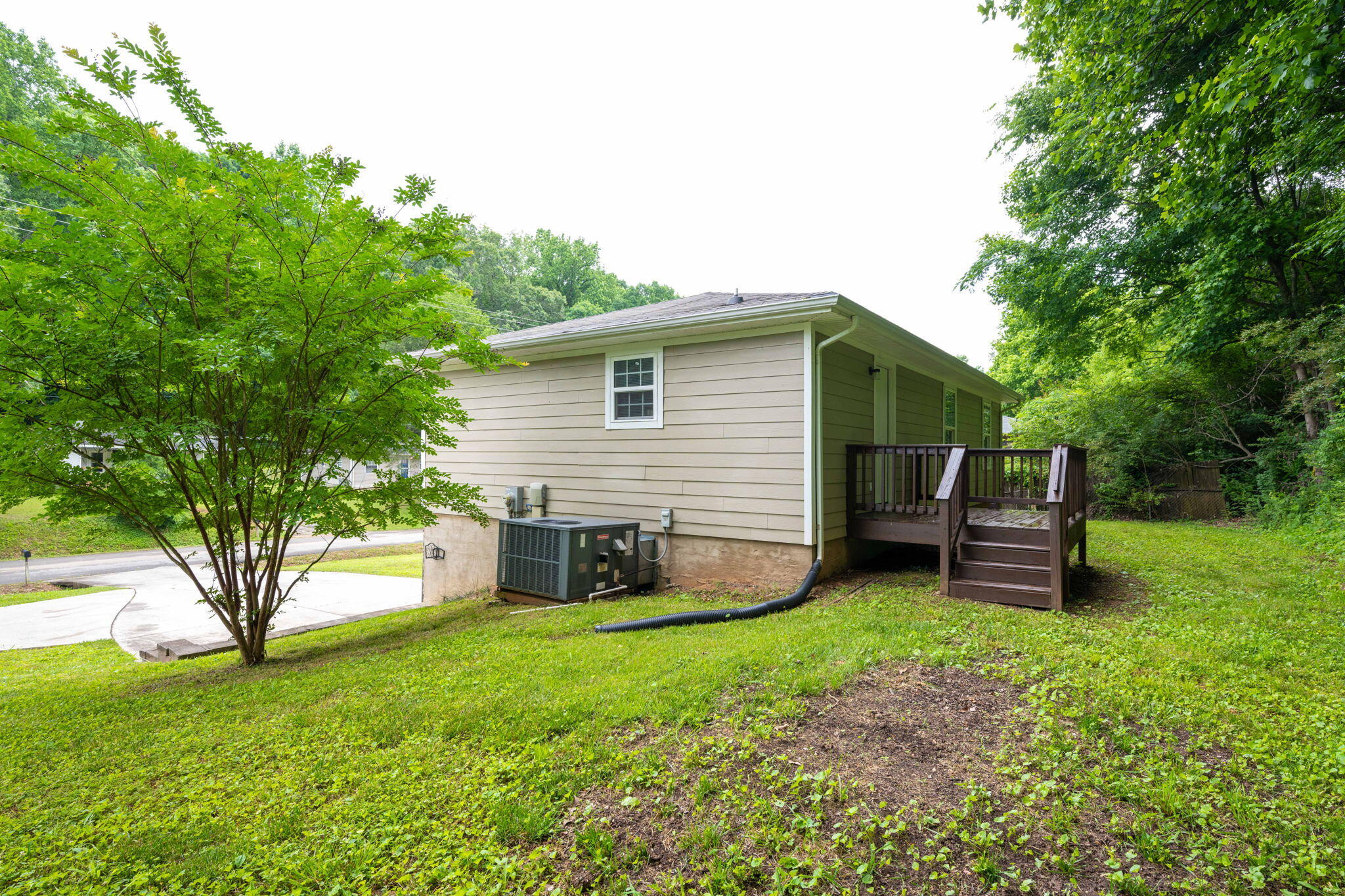 515 Lullwater Road