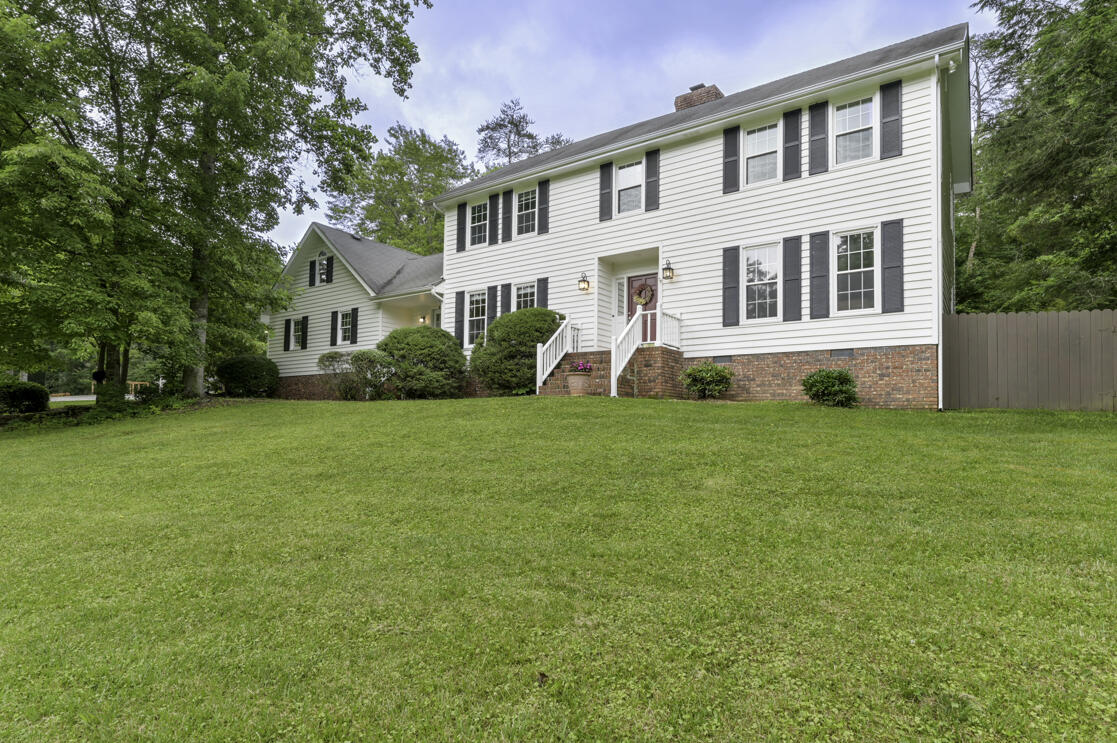 46 Hidden Brook Lane, 181
