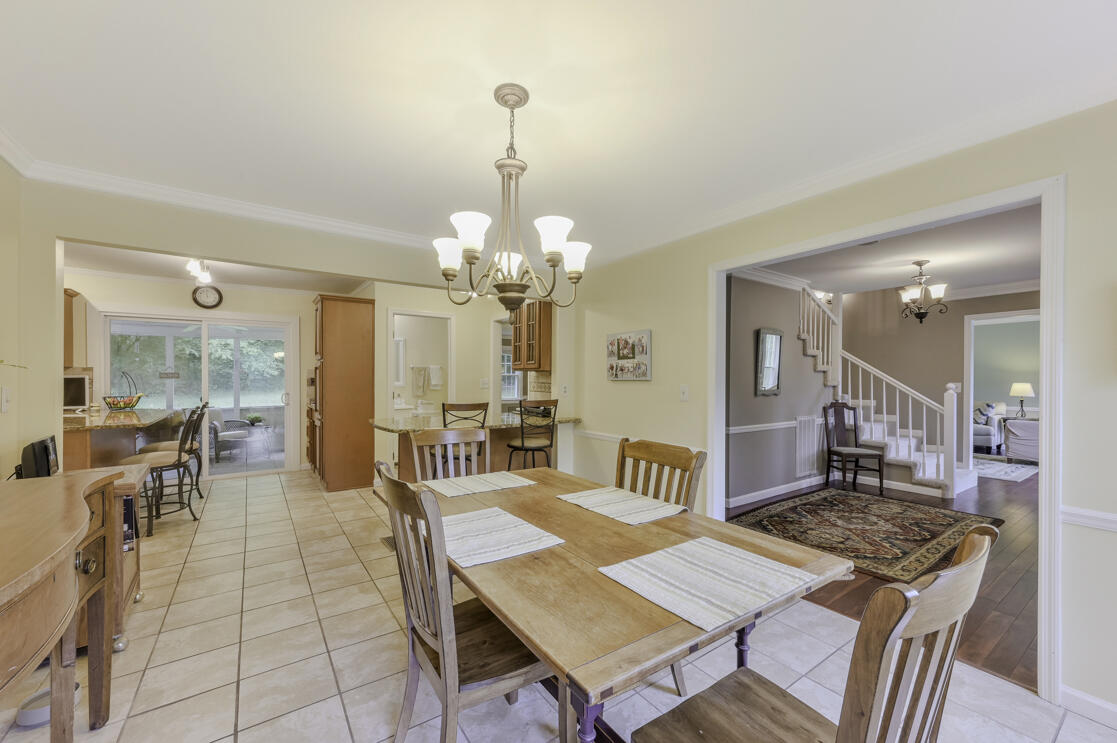 46 Hidden Brook Lane, 181