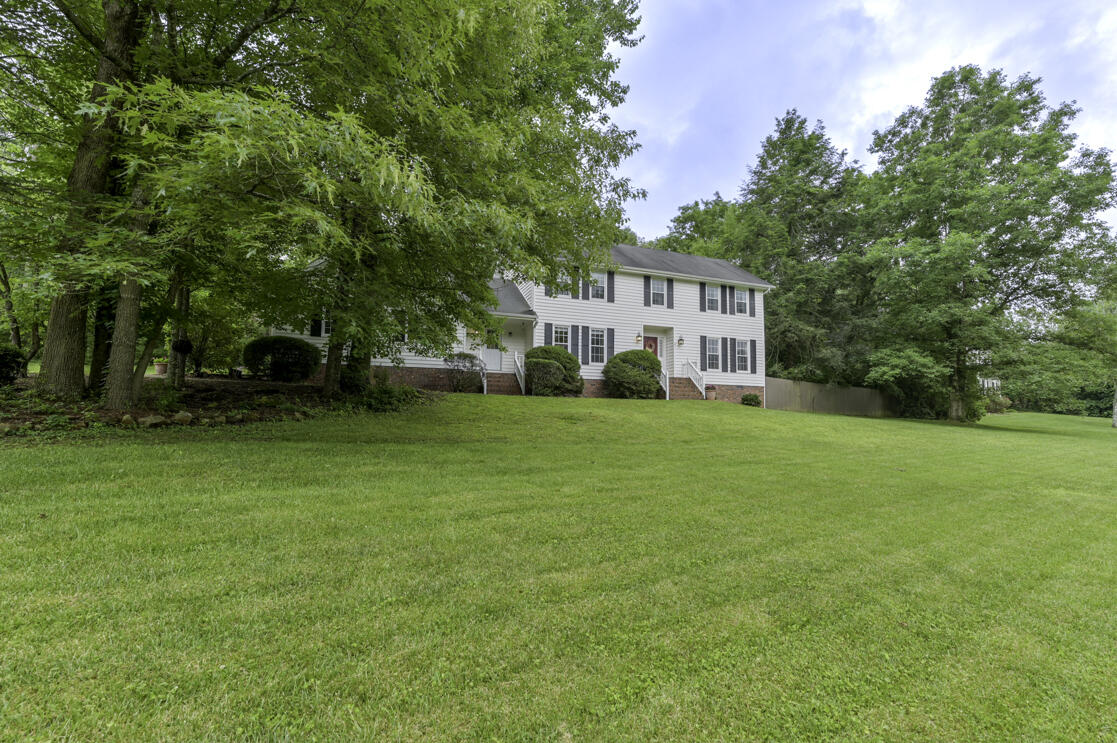 46 Hidden Brook Lane, 181