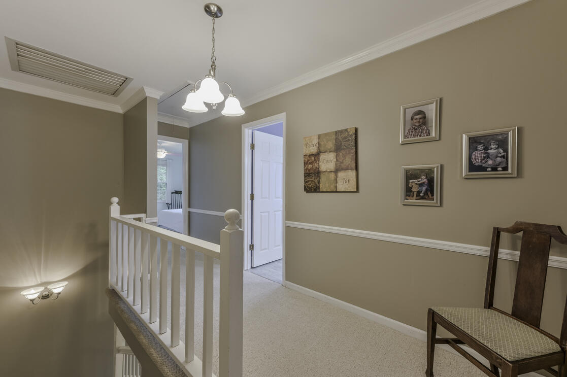 46 Hidden Brook Lane, 181