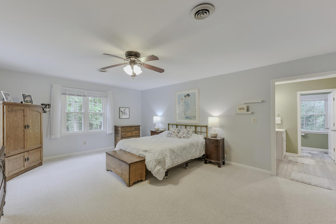 46 Hidden Brook Lane, 181
