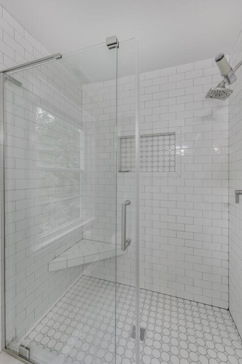 46 Hidden Brook Lane, 181