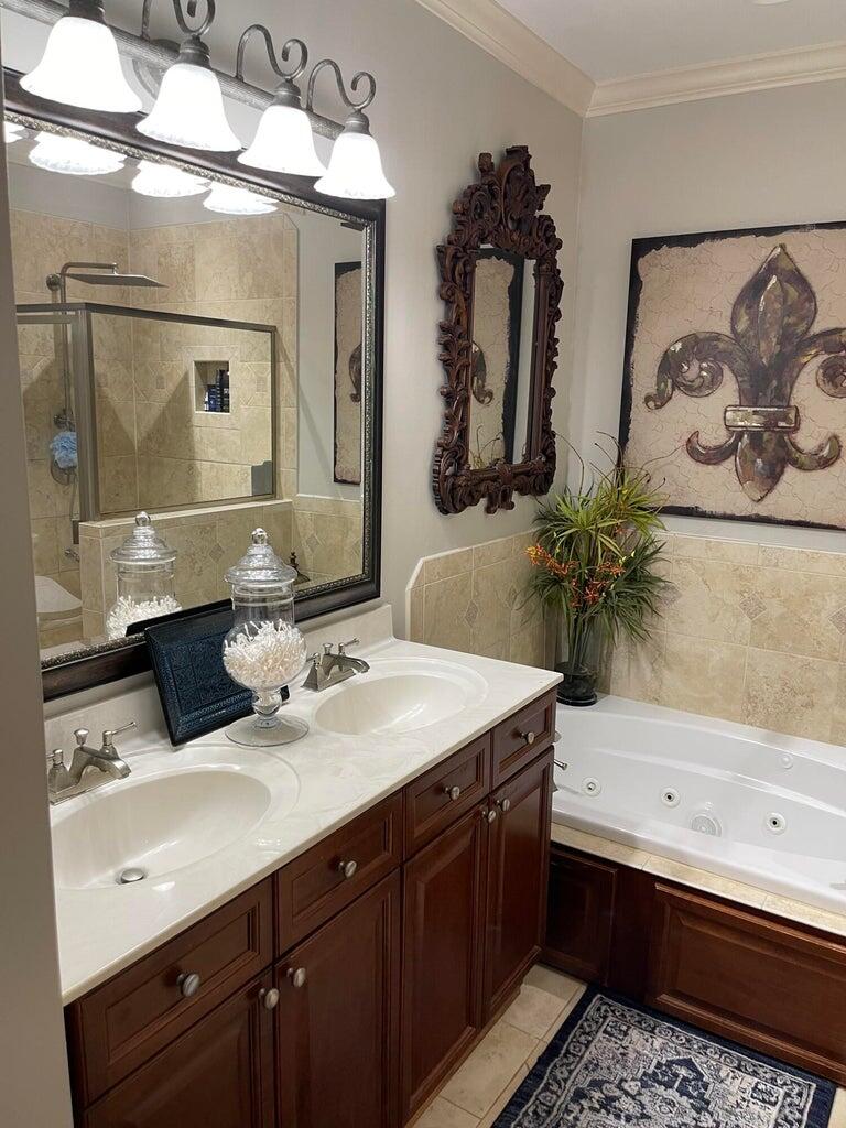 1303 Renaissance Ct