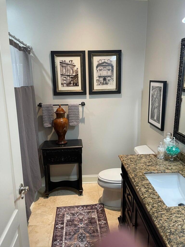1303 Renaissance Ct
