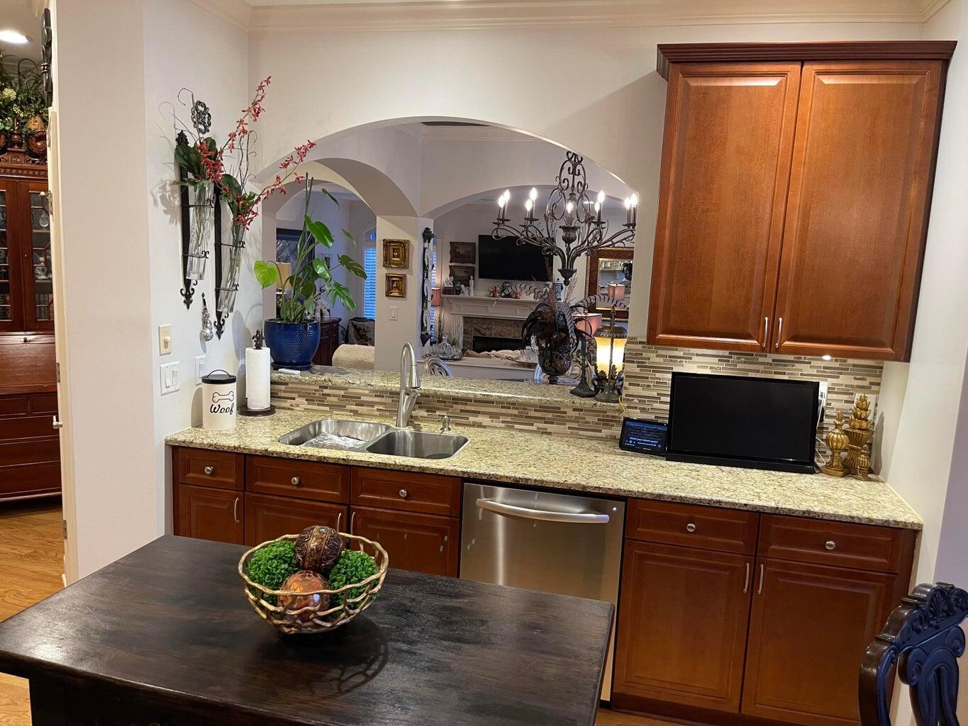 1303 Renaissance Ct
