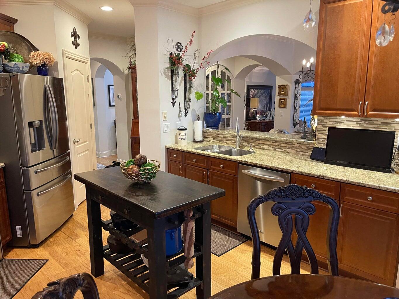 1303 Renaissance Ct