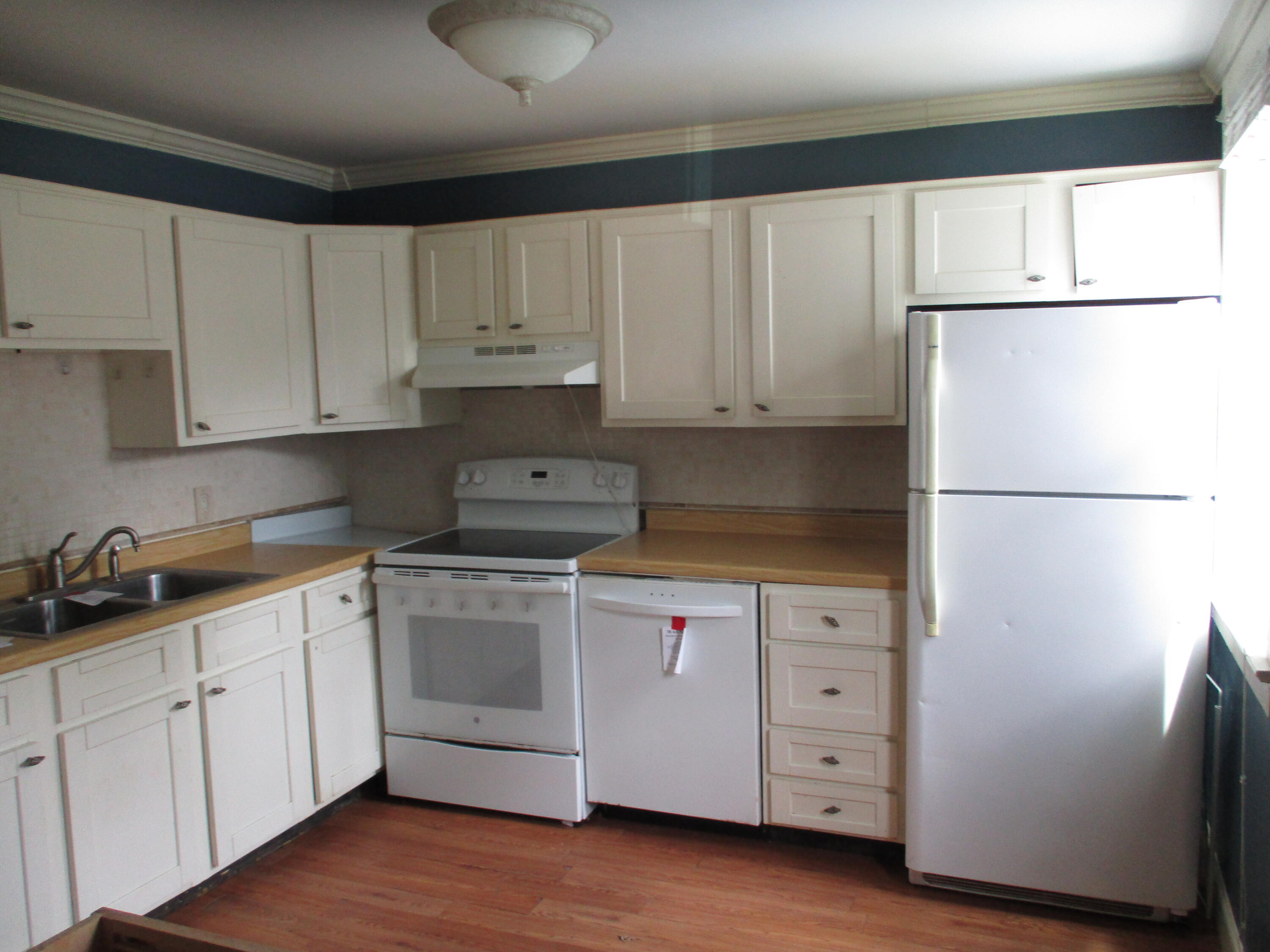 1703 Strawberry Lane