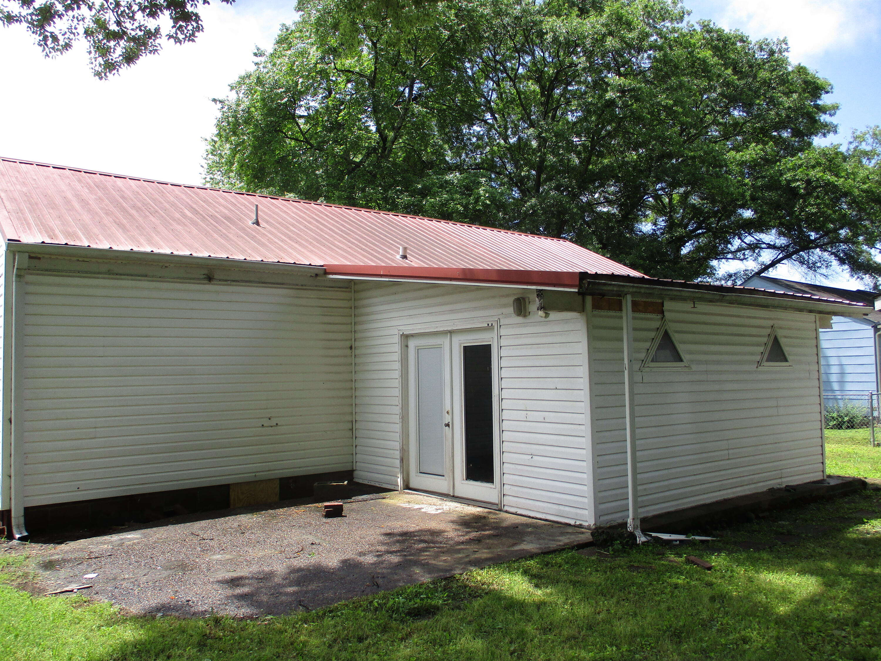 1703 Strawberry Lane