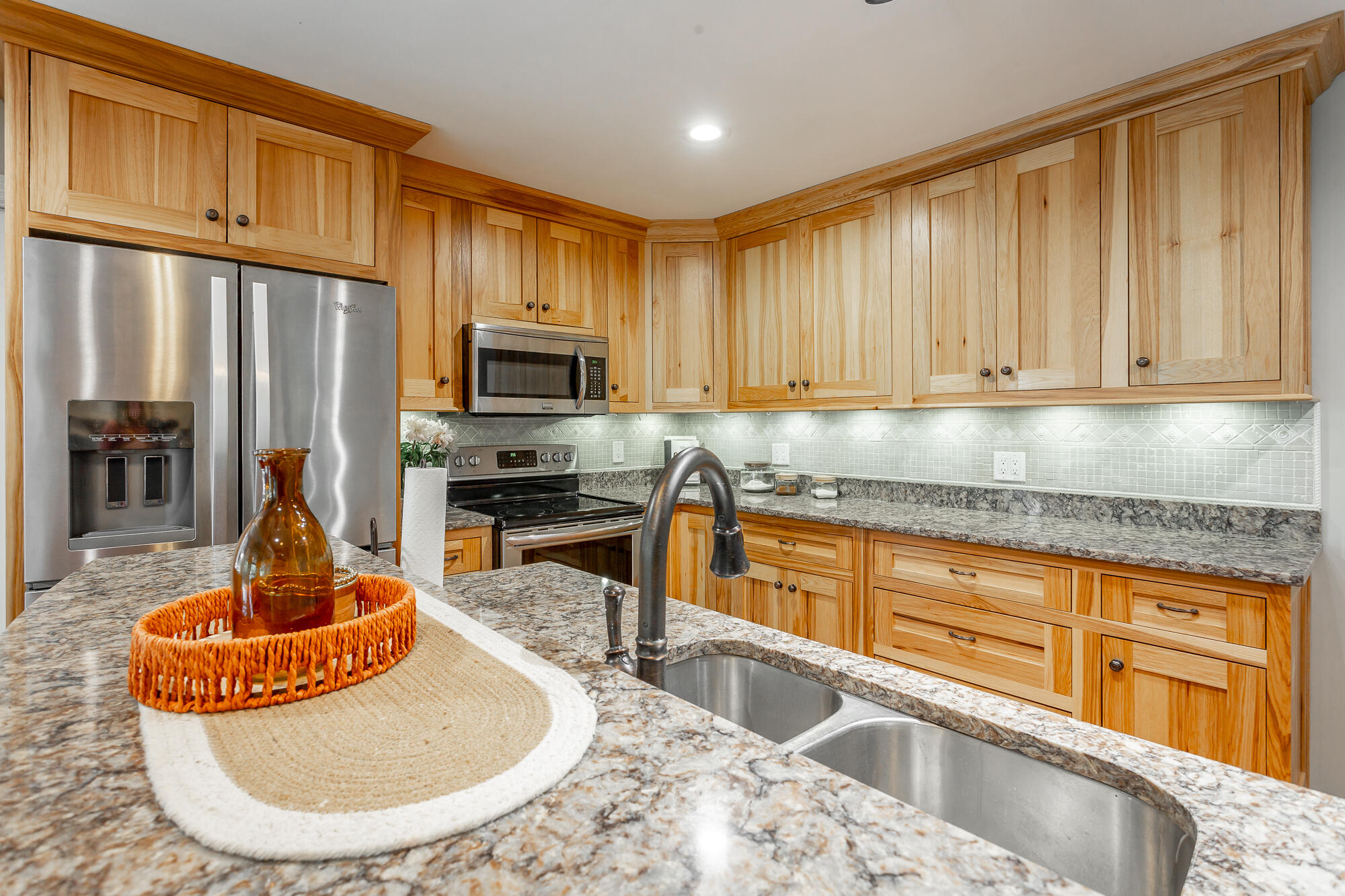 5841 Northshore Drive