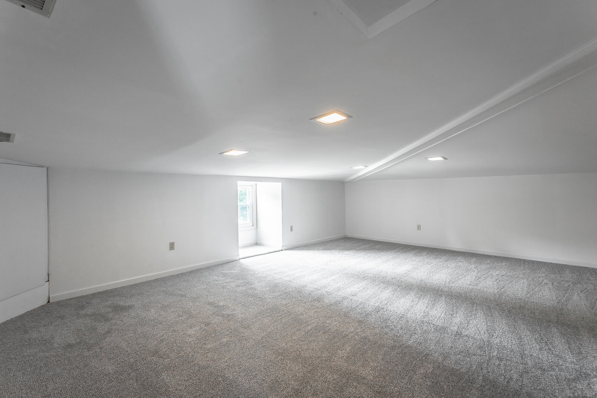 5841 Northshore Drive