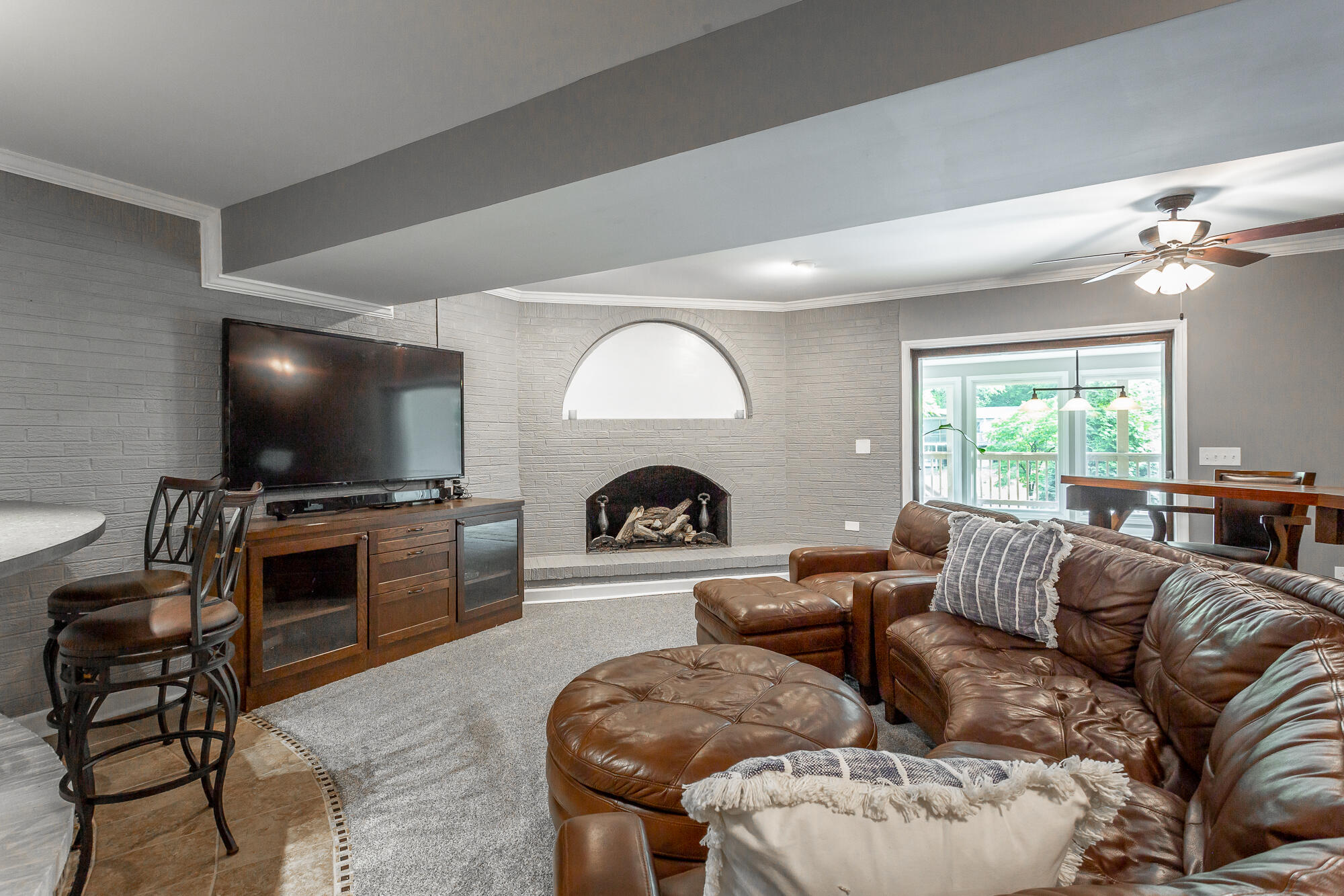 5841 Northshore Drive