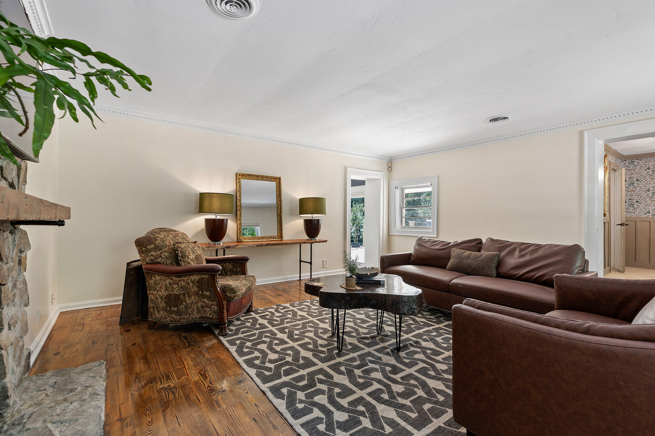 1211 Cinderella Road