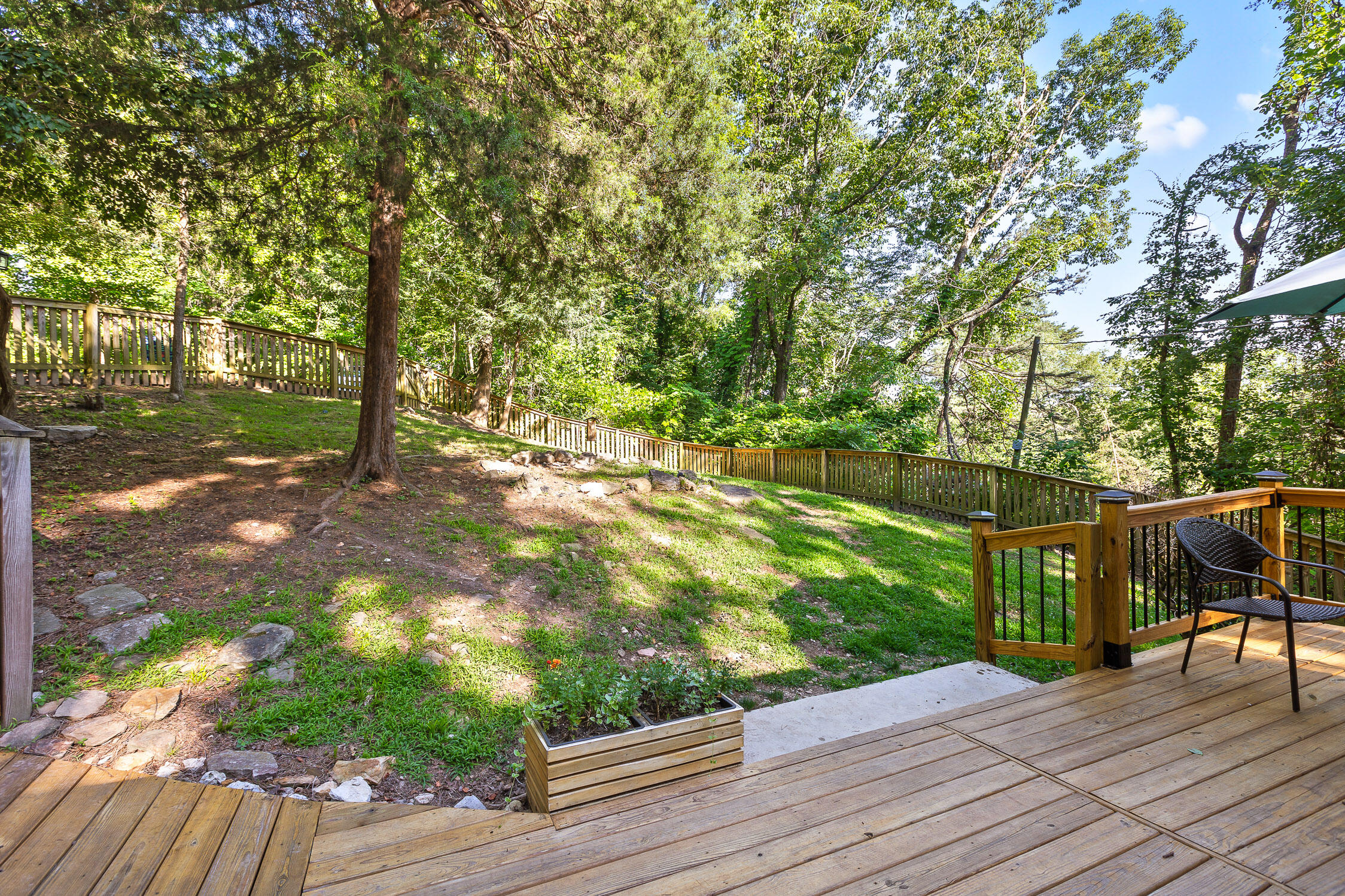 795 Cherokee Ln